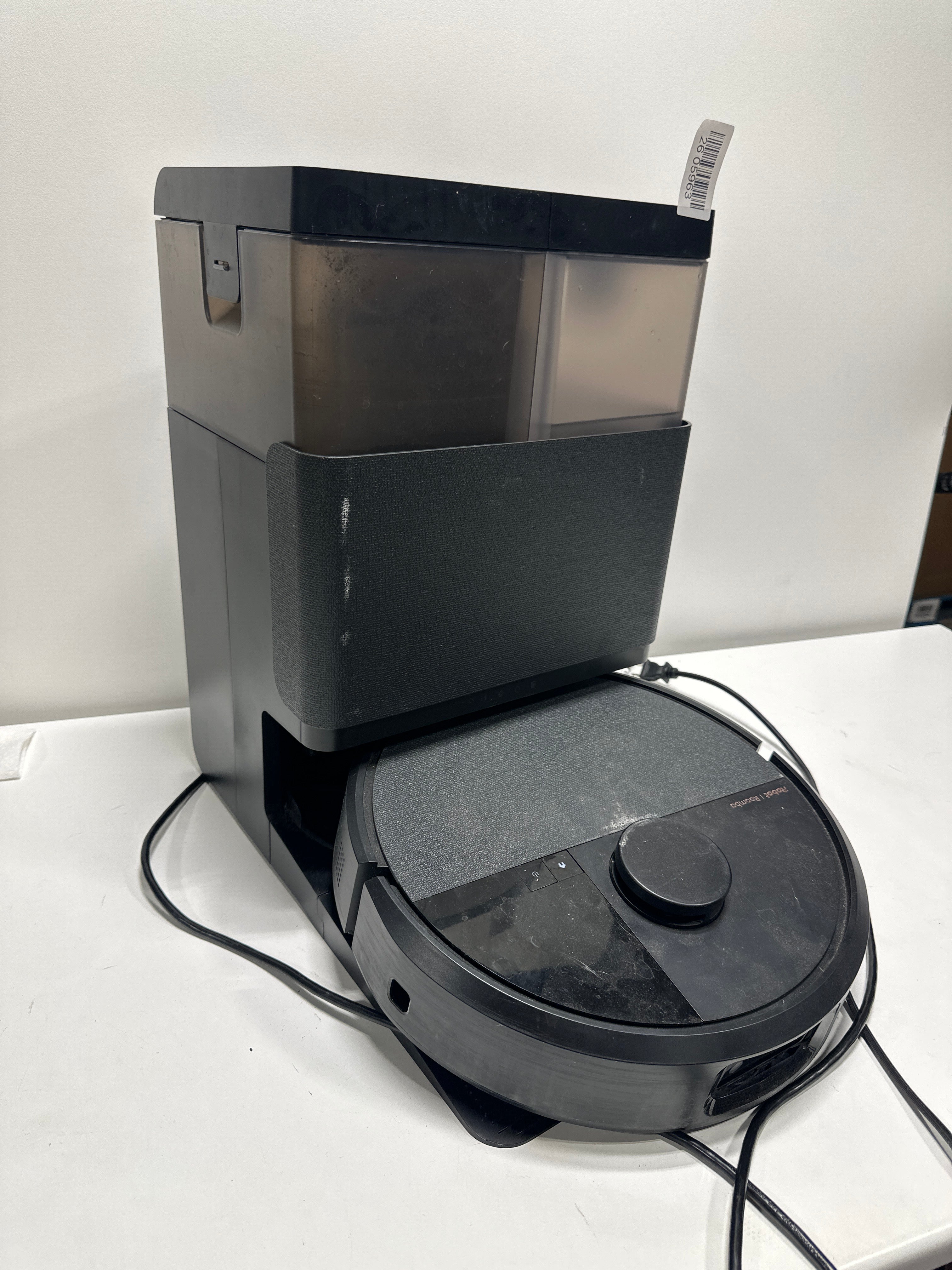 Used Roomba Combo J9+ Self-Emptying and Auto-Fill Robot Vacuum and Mop
