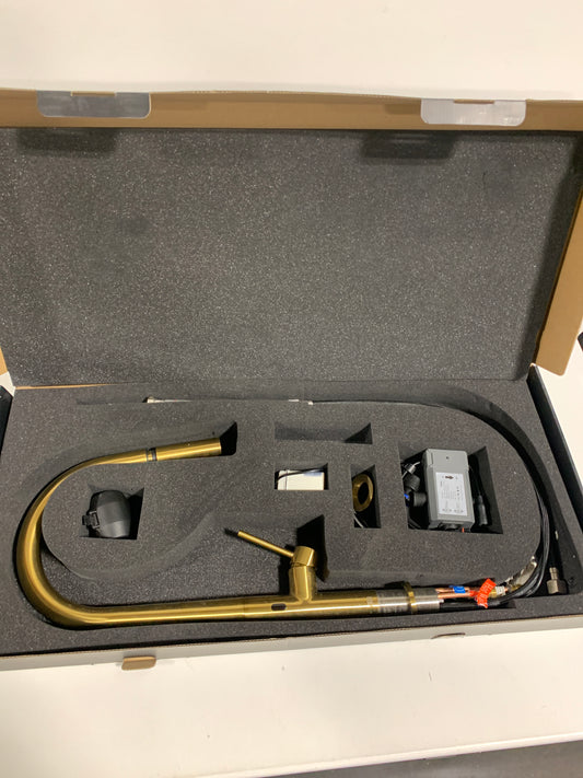 Used Greenwich Single-Handle Pull-Down Sprayer Kitchen Faucet with Touchless Sensor in Matte Brushed Gold