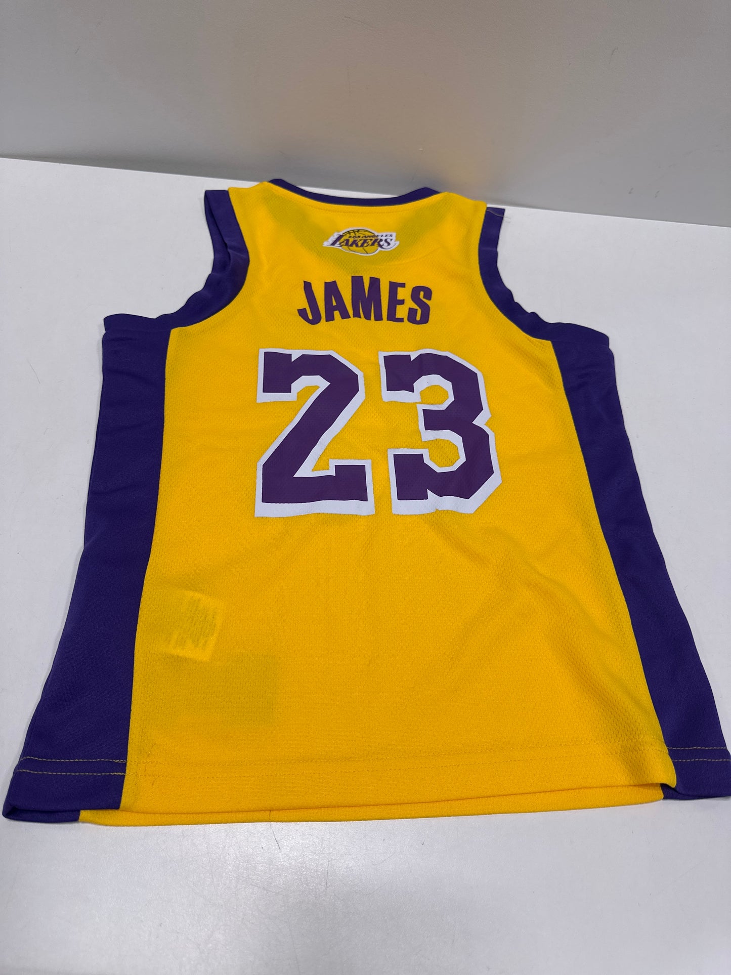 NBA Los Angeles Lakers Youth LeBron James Jersey - S