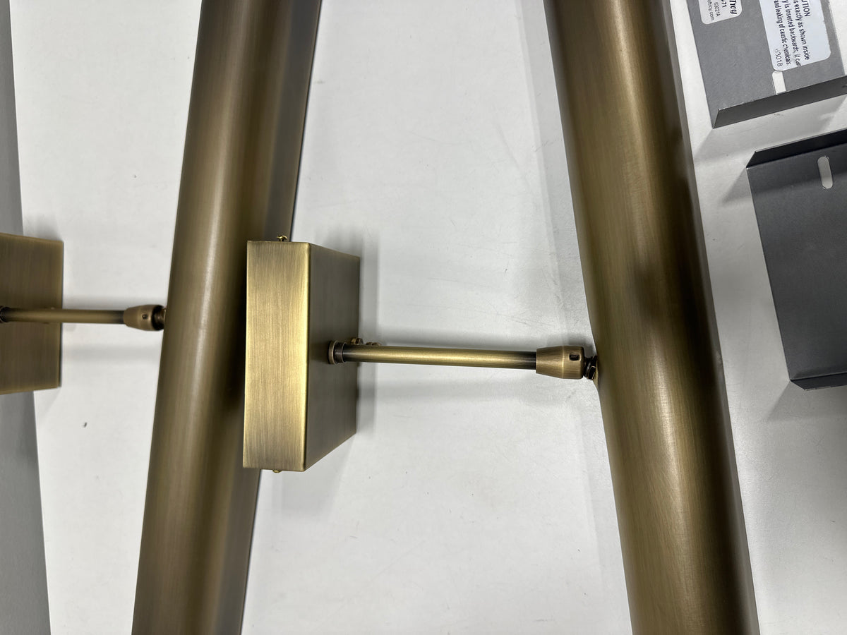 2 x Used House of Troy BTLED24-71 Classic Antique Brass LED 24" Battery Operated Picture Lighting Fixture
