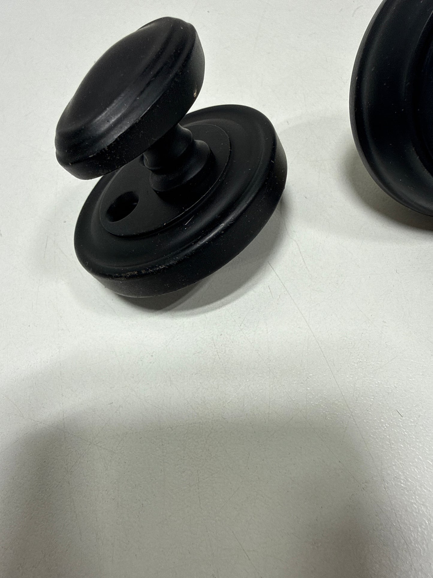 Scratch Baldwin 8031 Traditional Solid Brass Single Cylinder Keyed Entry Deadbolt from the Estate