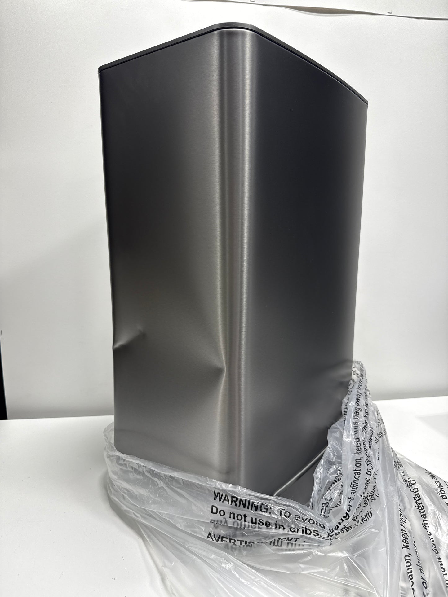 Dent Kohler 47L Step Trash Can