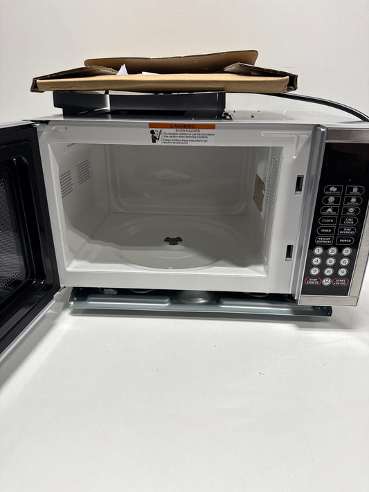 Used See Desc Summit 24 Inch Wide 0.9 Cu. Ft. 900 Watt Built-In Microwave