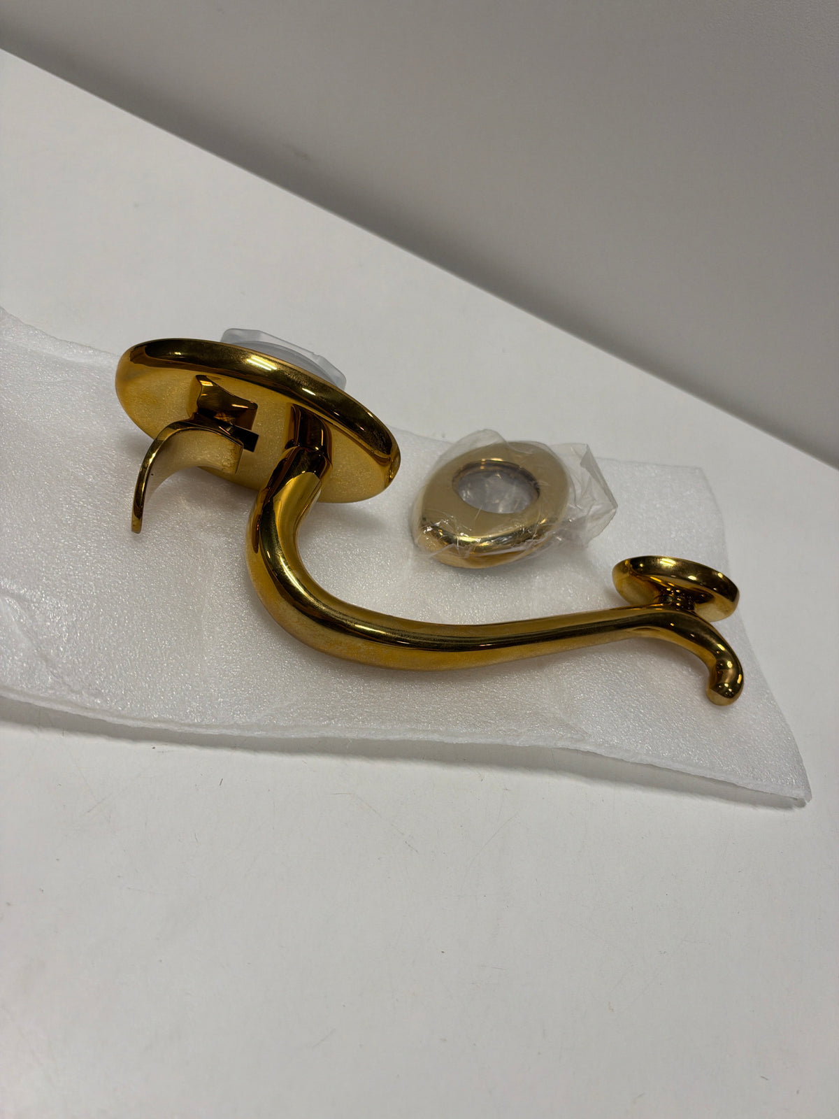 Parts Handle Only Baldwin 85315.ENTR Logan Sectional Single Cylinder Keyed Entry Handleset with 5015 Interior Knob from the Estate Collection Non-Lacquered Brass Door (Copy)