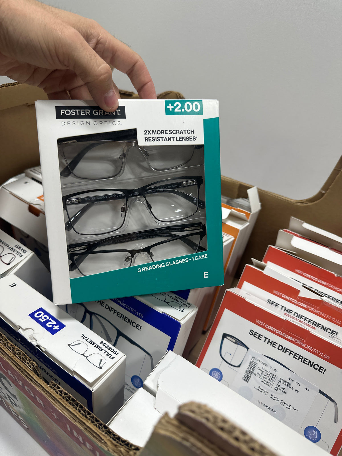 21 x Design Optics by Foster Grant Plastic Reading Glasses