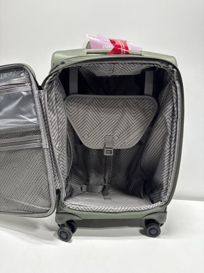 Swissgear 8099 Expandable Spinner Carry-On Luggage