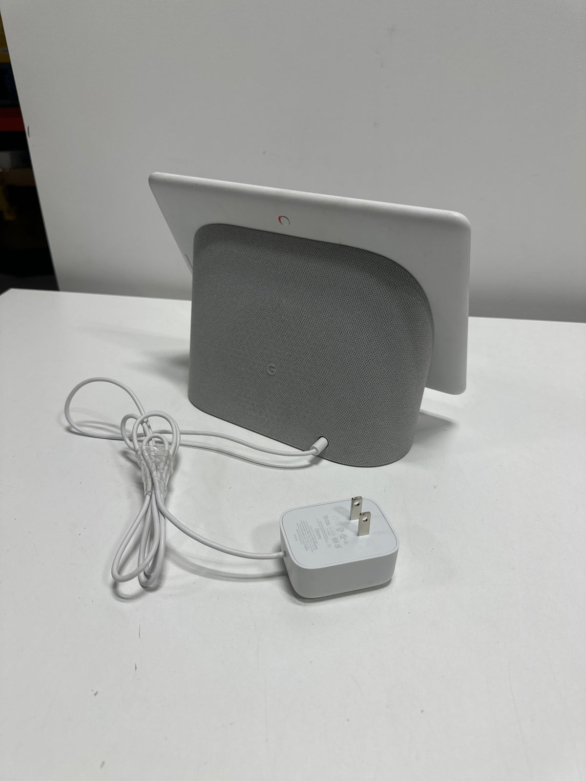 Used - Nest Hub Max - 10" Smart Home Display with Google Assistant - Chalk