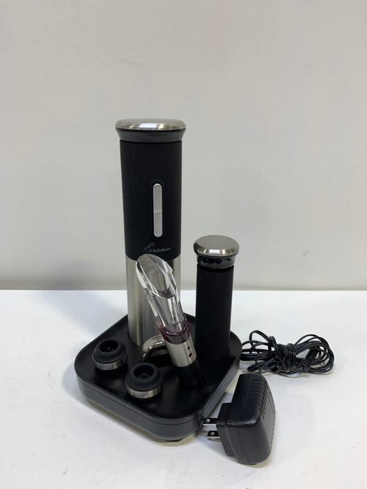 Used Rabbit 8 Piece Electric Wine Set