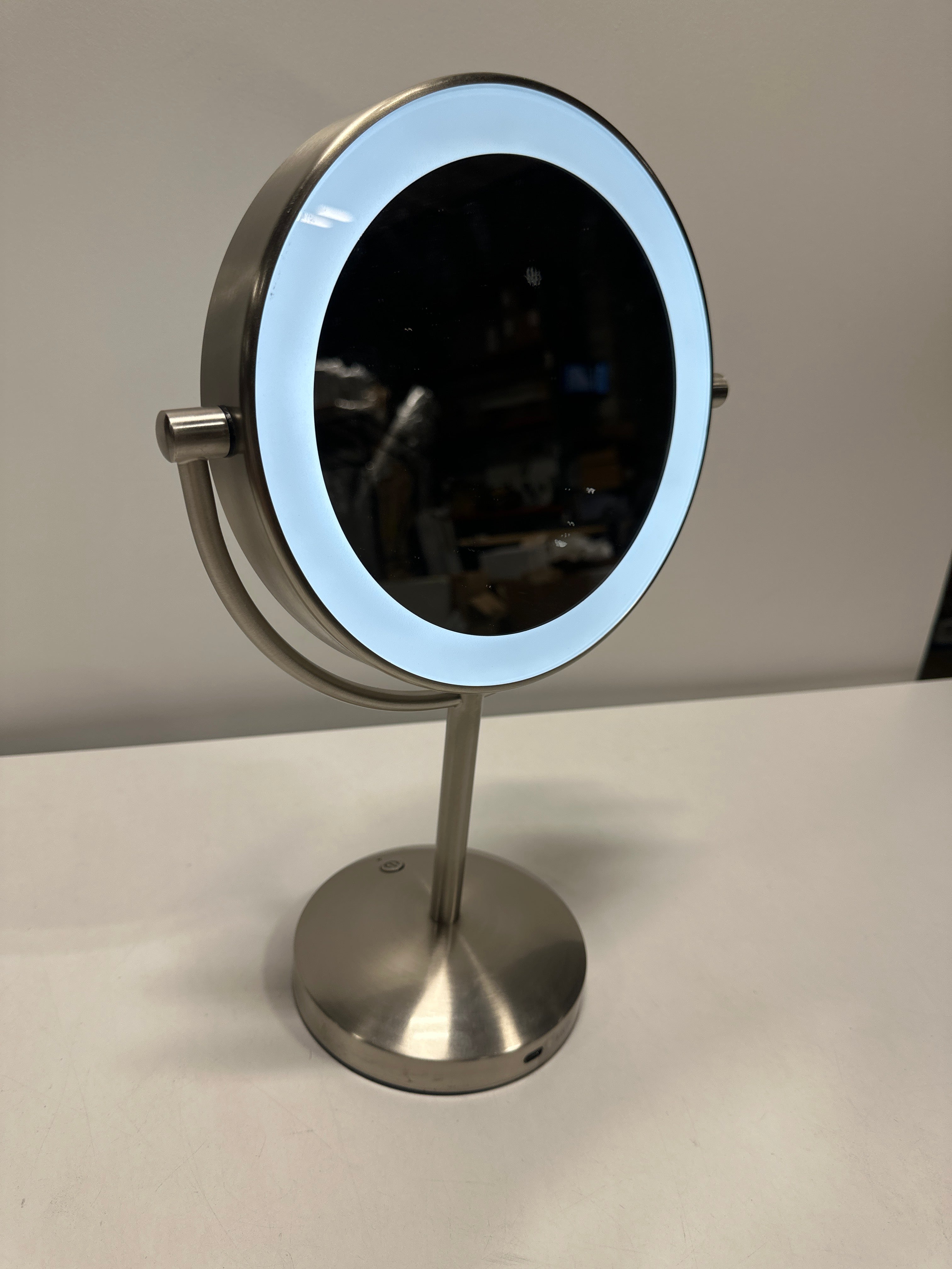 Used Conair Rechargeable Vanity Mirror Nickel