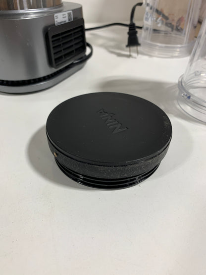 Used NINJA Foodi 24 Oz. 4-Speed Auto-iQ Stainless Steel Smoothie Bowl Maker and Nutrient Extractor Blender