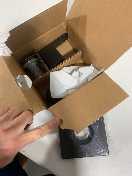 Delta Ara 3-Setting 2-Port Diverter Trim, Matte Black