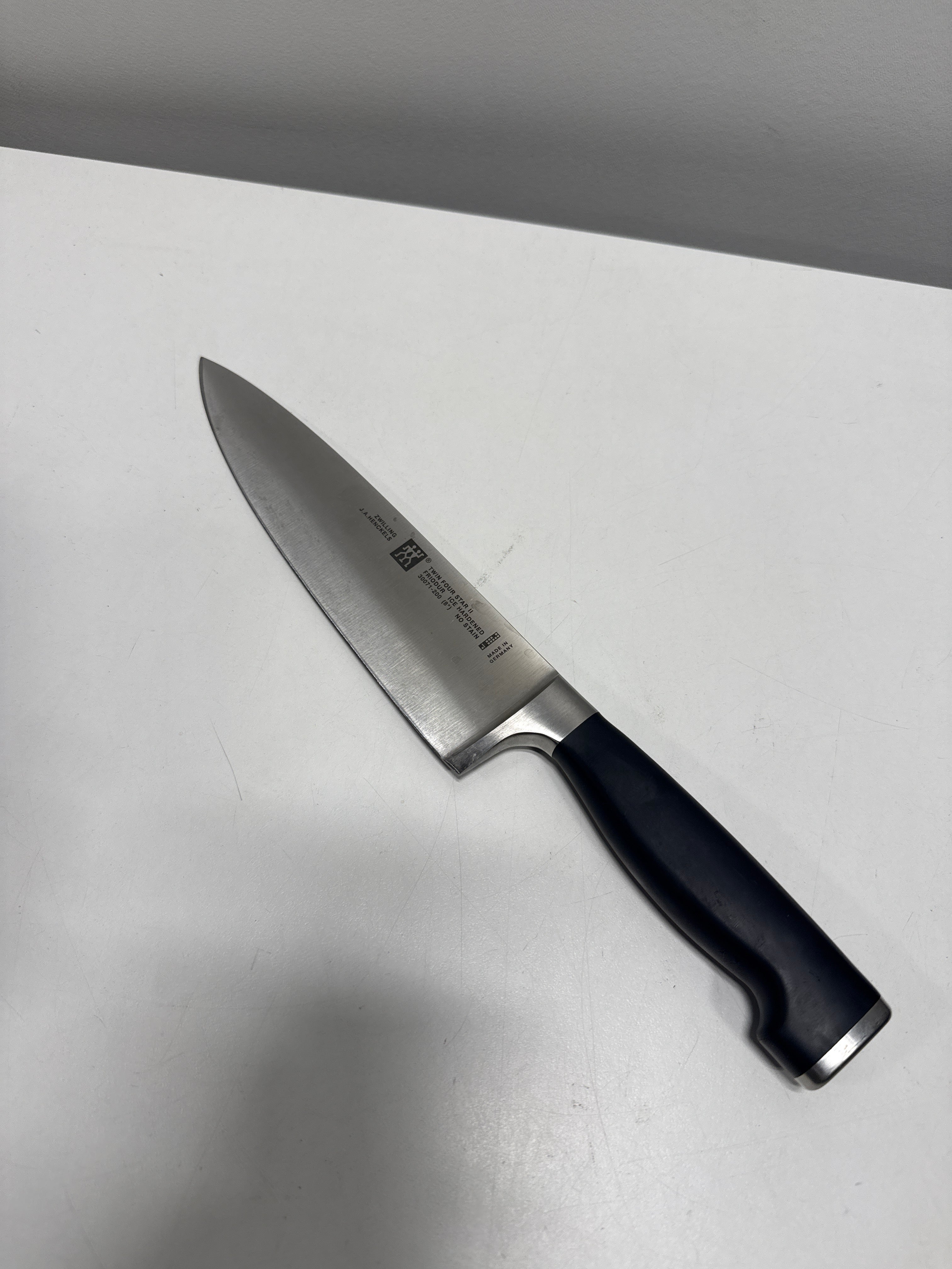 Used Zwilling J.A. Henckels Twin Four Star II 8 inch Chefs Knife 30071-200