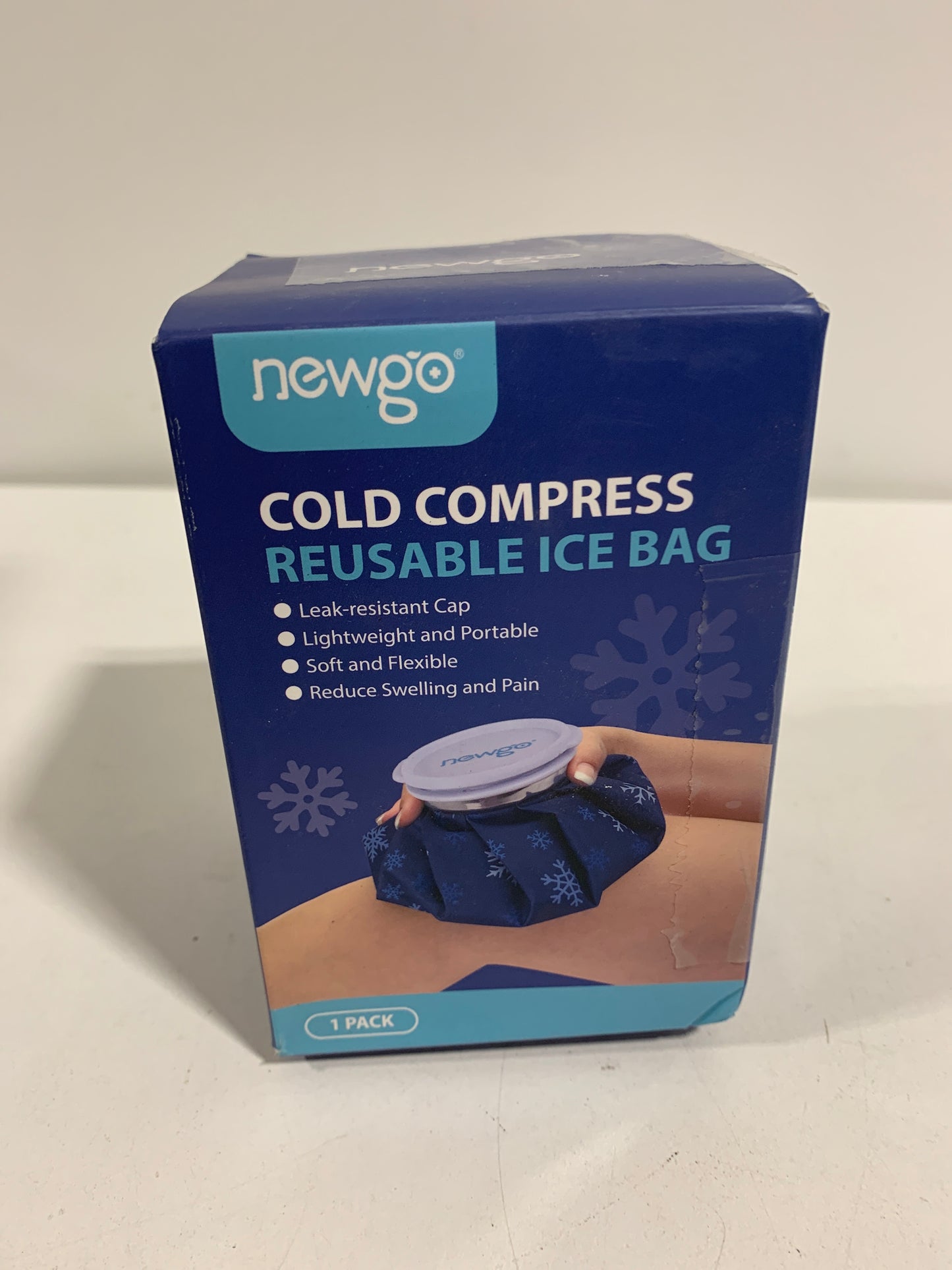 NEWGO Ice Pack for Injury Reusable, Small Ice Bag Refillable Ice Pack for Hot Cold Therapy and Pain Relief, Hot Water Bag, No-Leak Medical Ice Bag (11 Inch)