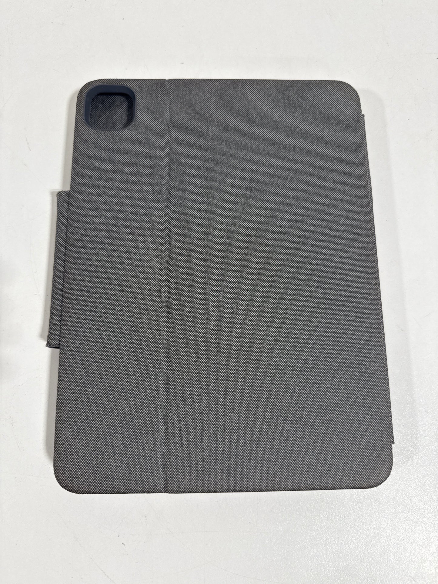 Used Logitech - Folio Touch Keyboard Folio for Apple iPad Pro 11" (1st, 2nd, 3rd & 4th Gen) with Precision Trackpad - Graphite