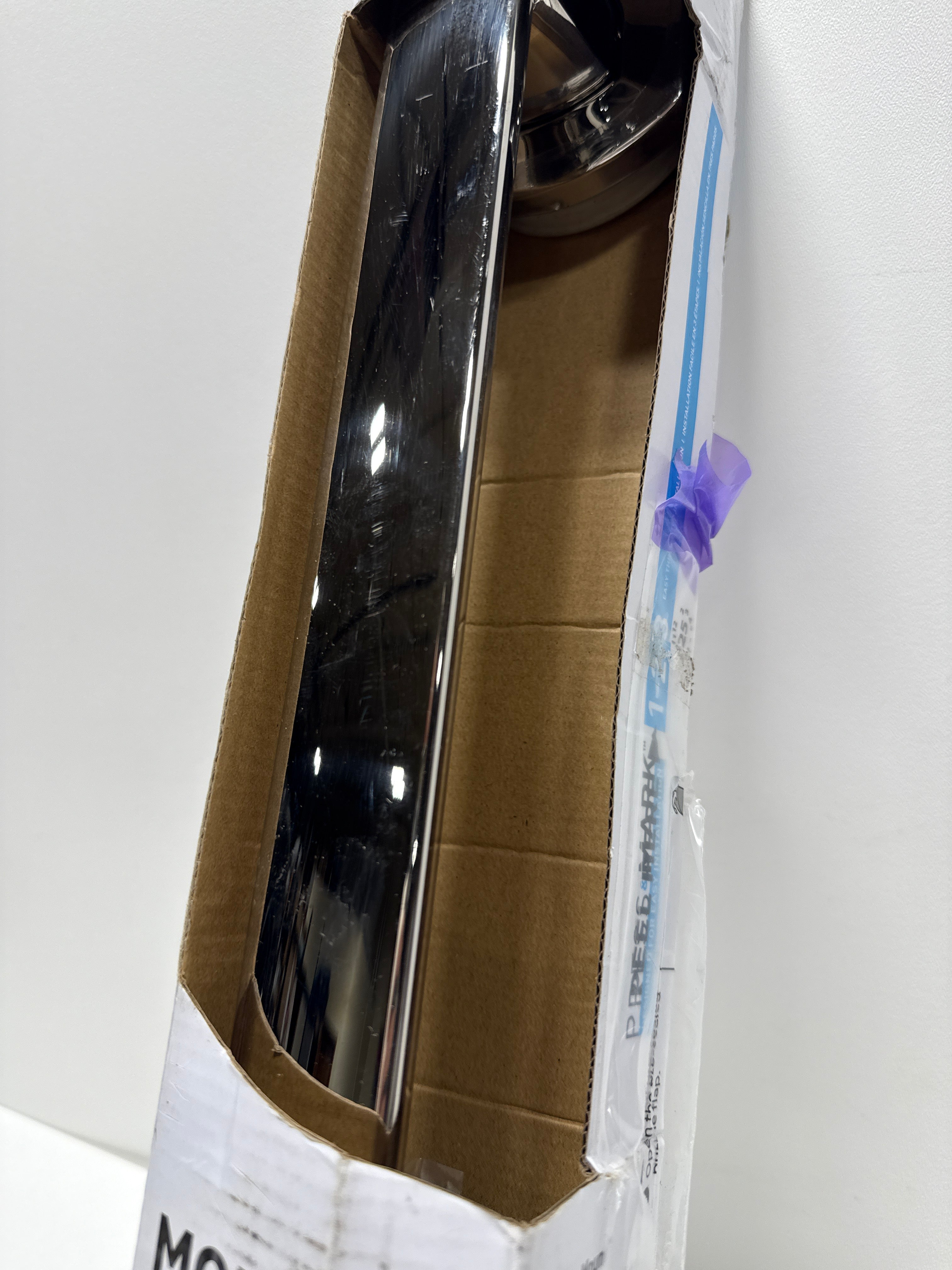 Scratch Moen MBHG3818CH Genta 18 in. Grab Bar in Chrome