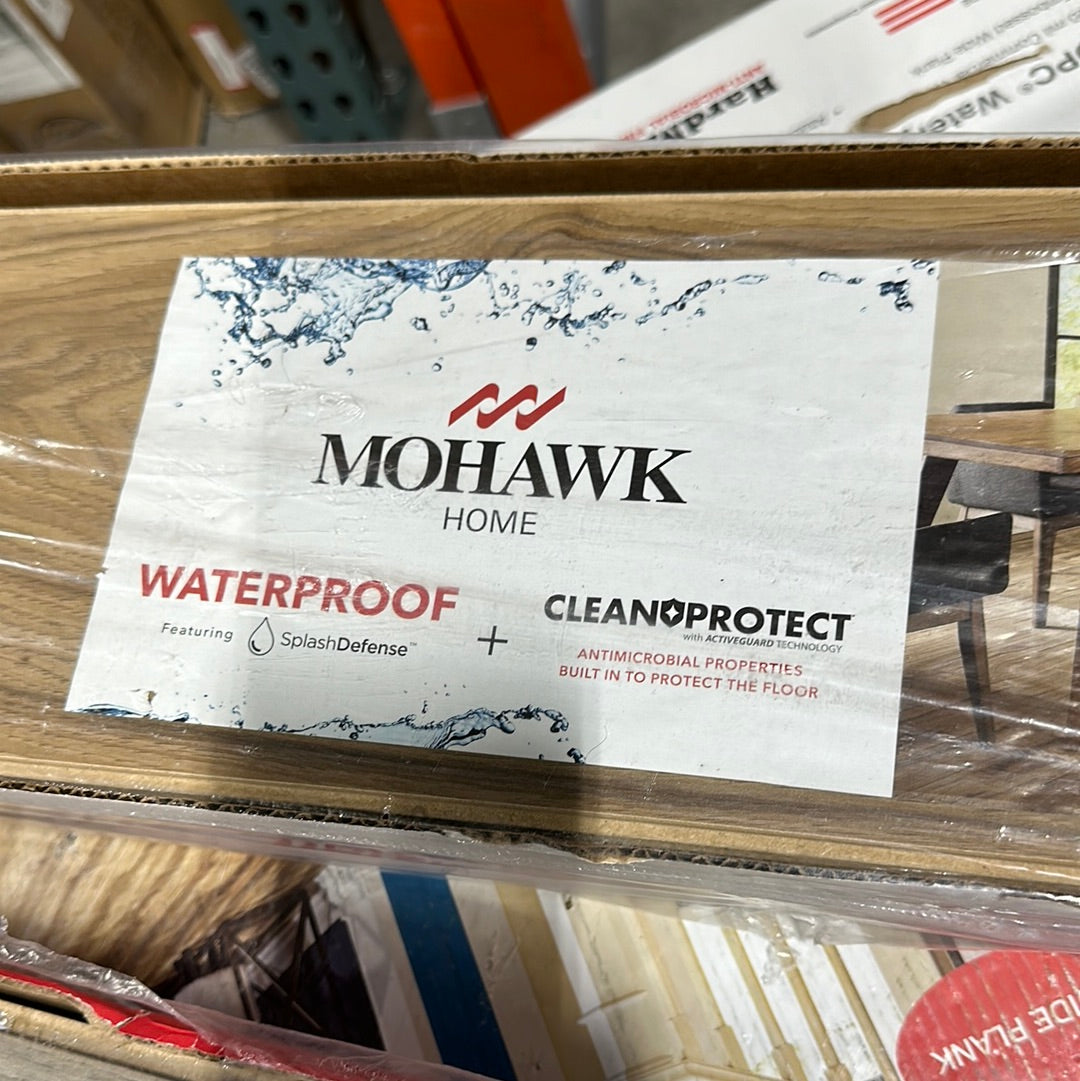 Mohawk Home 12MM Thick x 6.14in x 47.25in Laminate Wood Plank Flooring (18.14 sq ft/ctn)