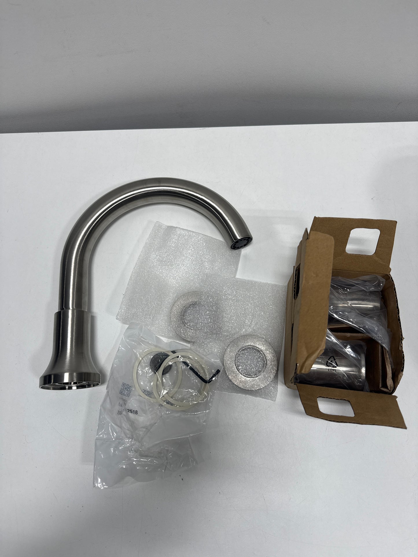 Scratch Delta Trinsic:T2759 Roman Tub Trim