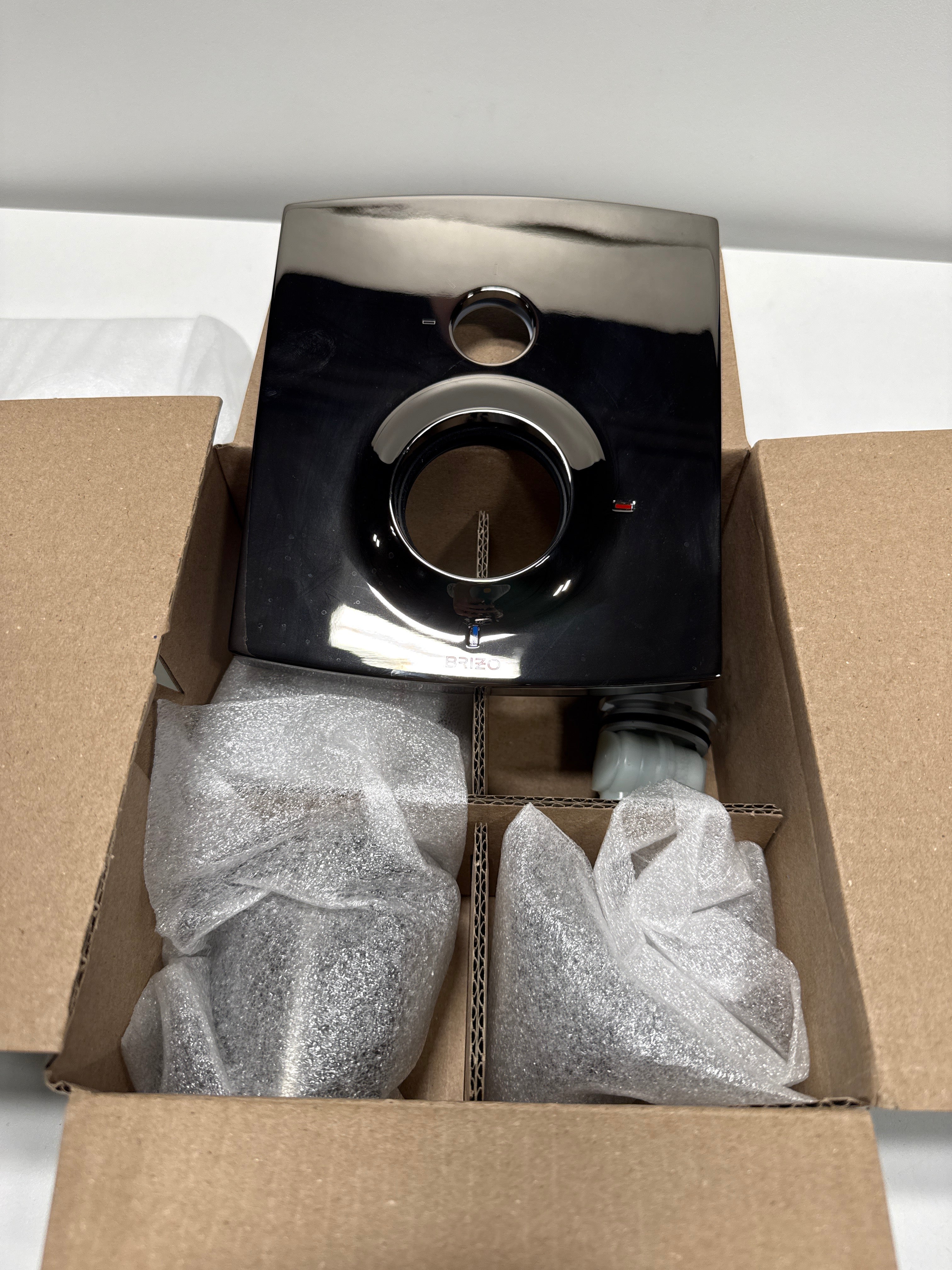 Brizo T75P506-LHP Pressure Balanced Valve Trim with Integrated 3 Function Diverter for Two Shower Applications - Less Handles and Rough in Brilliance