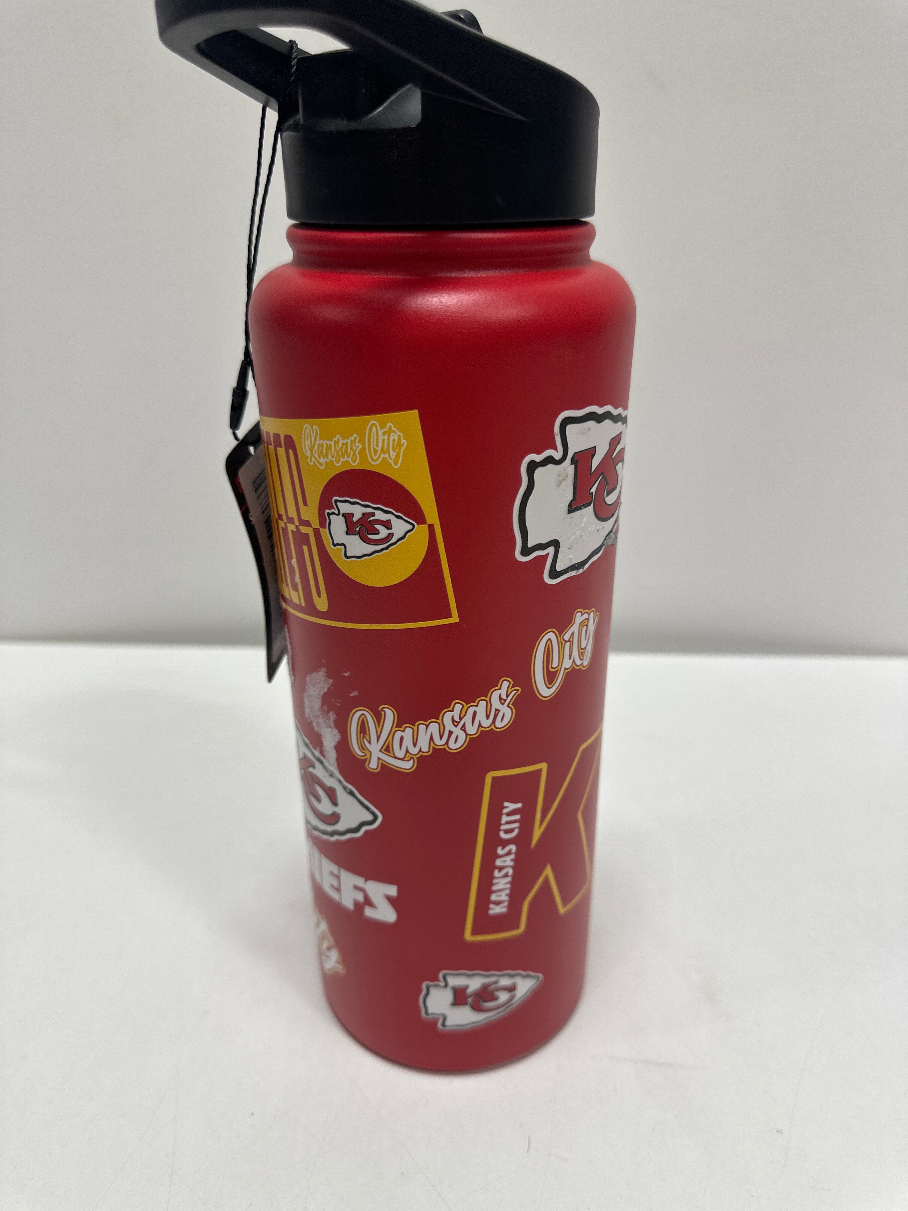 Logo Brands Kansas City Chiefs 34oz. Dreamweave Quencher Bottle