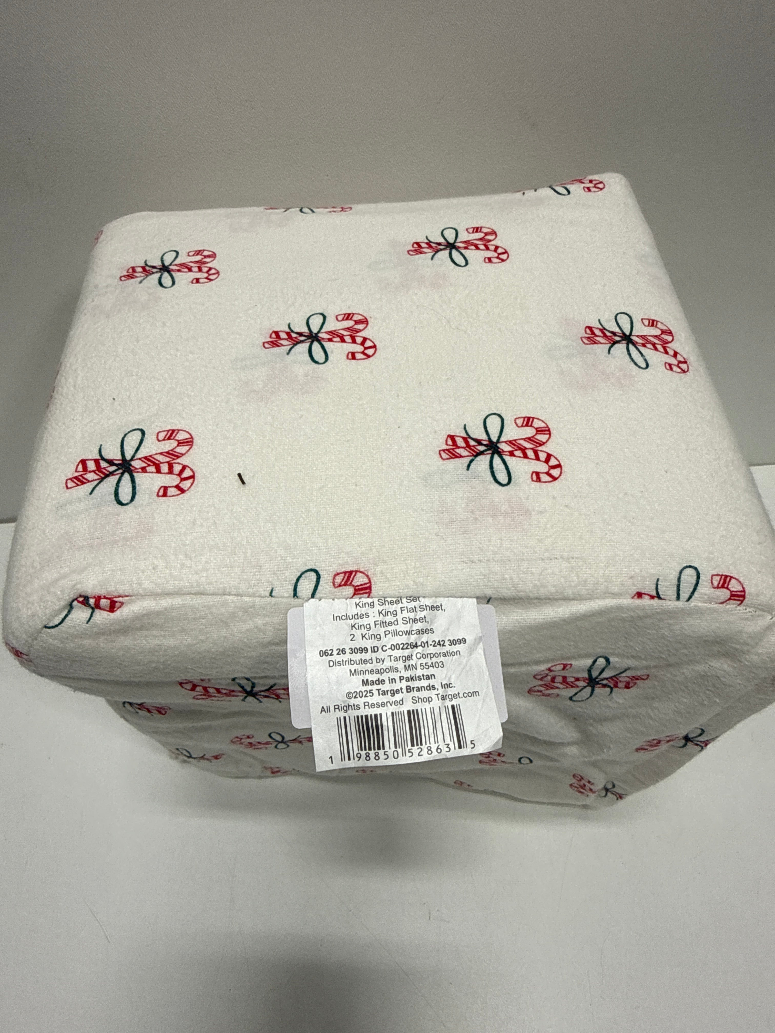 King Christmas Holiday Flannel Sheet Set Candy Canes - Wondershop - *Bedding