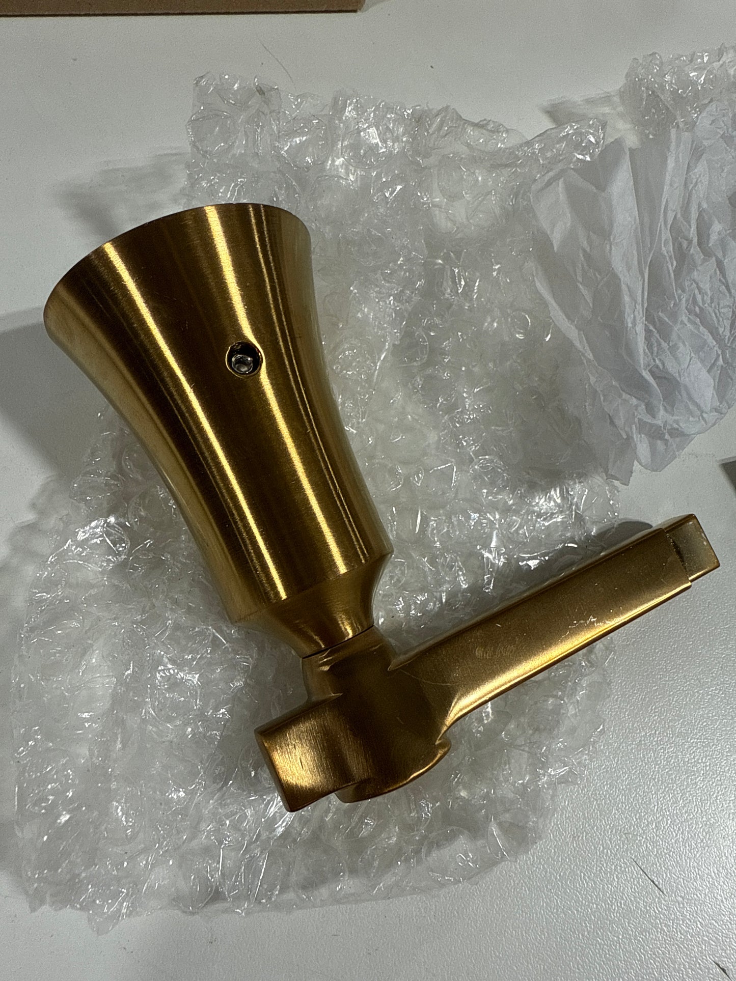 Scratch Flara 9 in. Wall Mounted Single Towel Bar in Brushed Gold