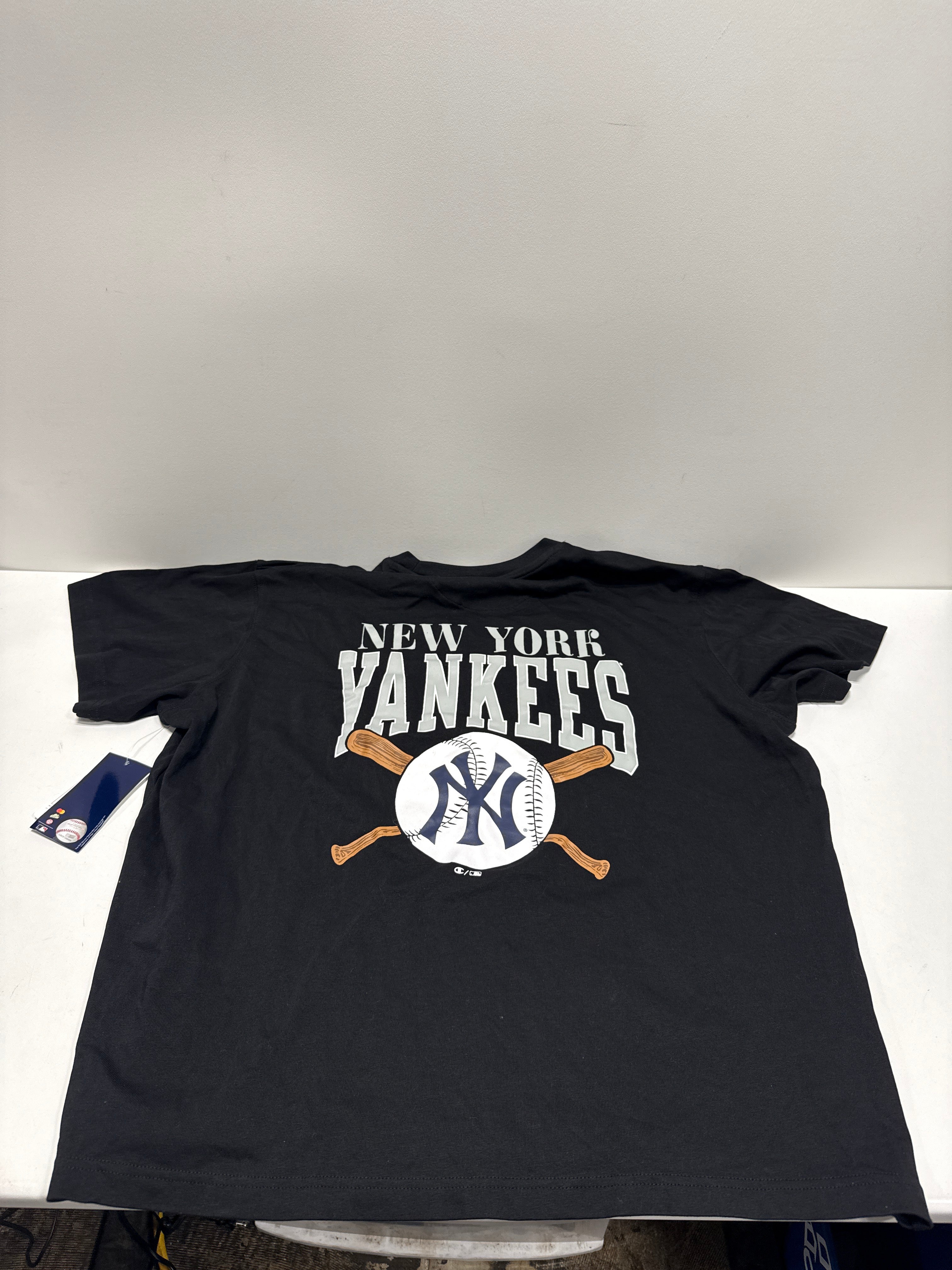 MLB New York Yankees Men's Champion Black Heavyweight T-Shirt - XXL