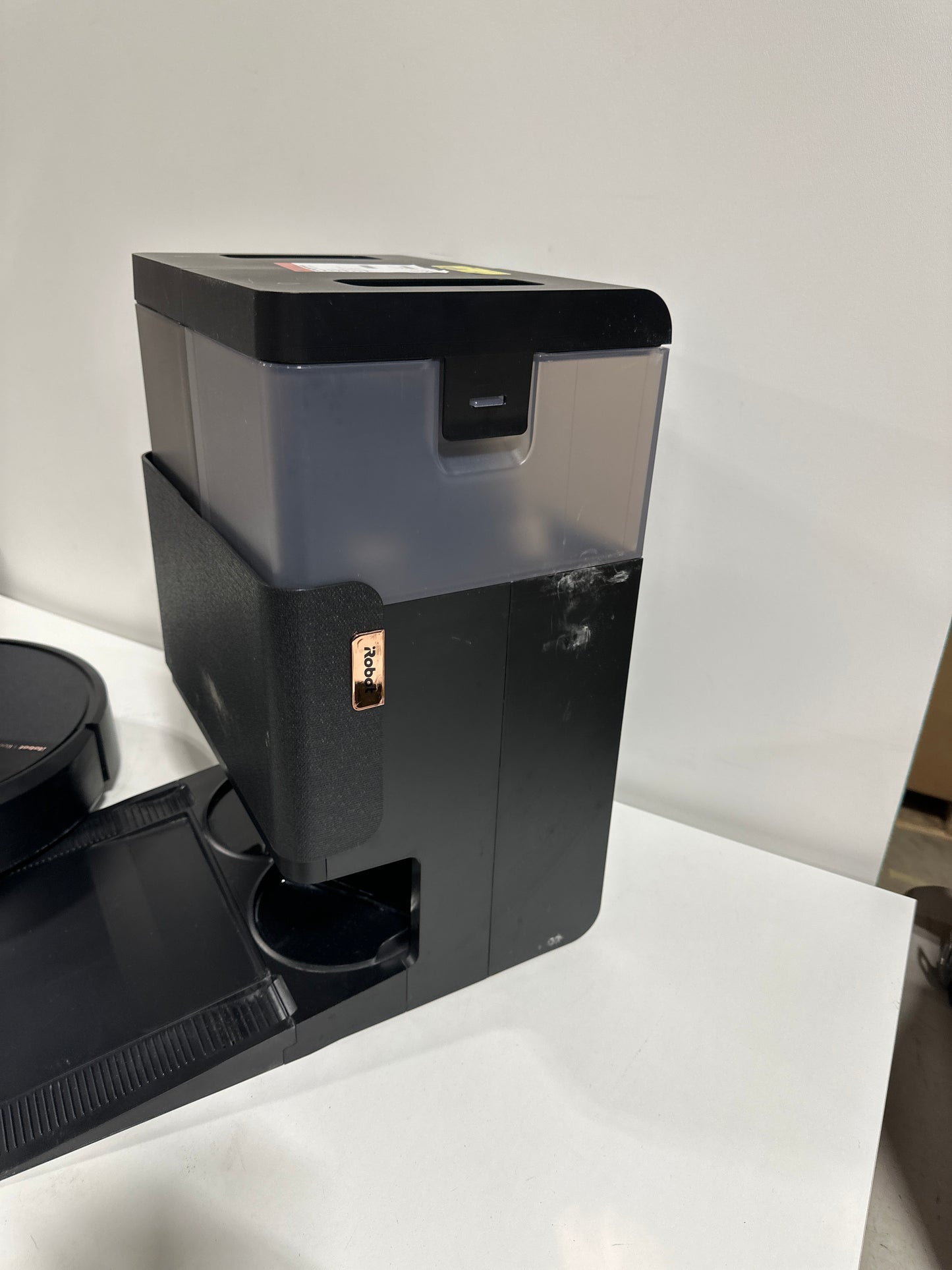 Used IRobot - Roomba 505 Combo Vacuum & Mop + AutoWash Dock