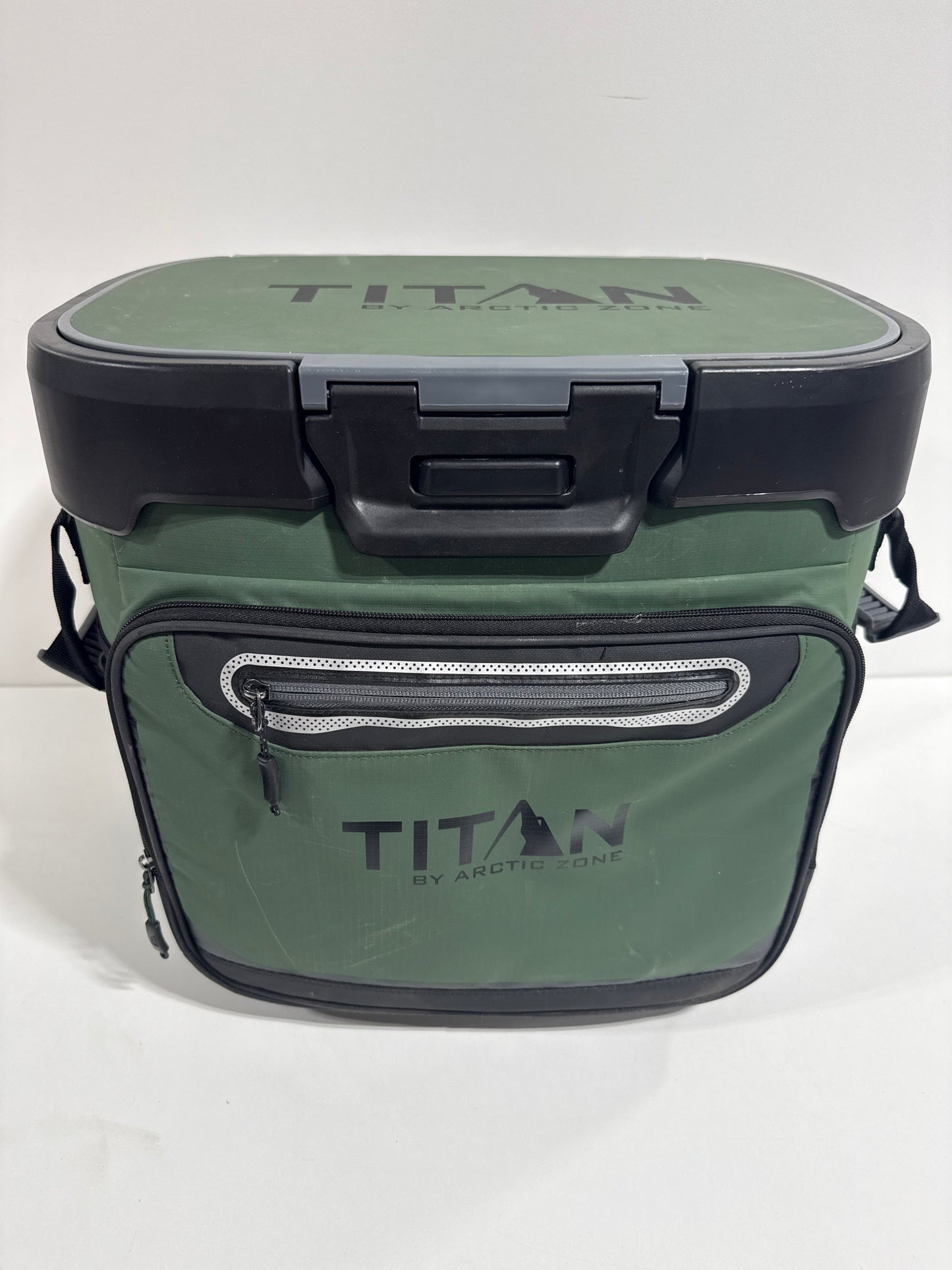 Used Titan Deep Freeze 36 Can High Performance Welded Cooler with Microban