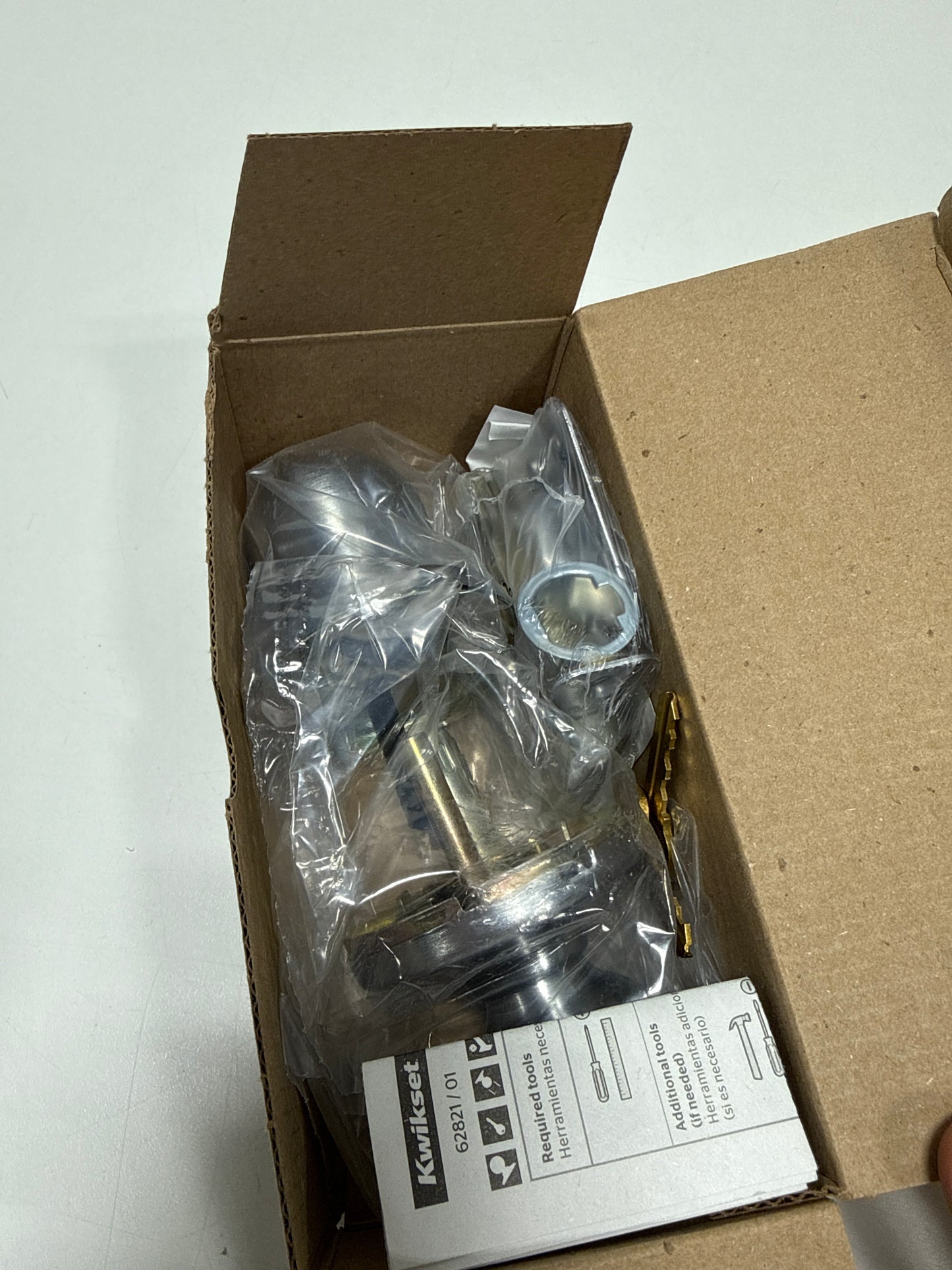 Kwikset 450P Kwikset Security Series Polo Storeroom Function Keyed Entry Door Knobset