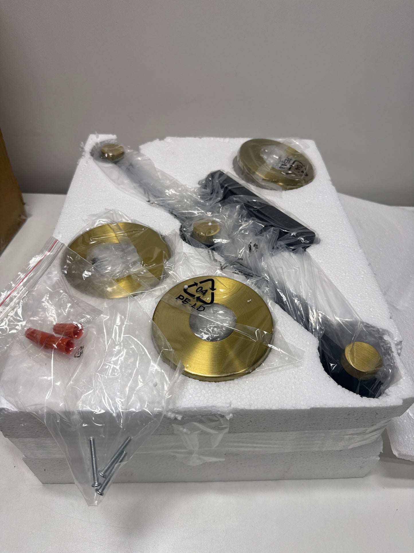 20 in. 3-Light Black and Gold Bathroom Vanity Light with Clear Glass Shades for Mirror and Vanity