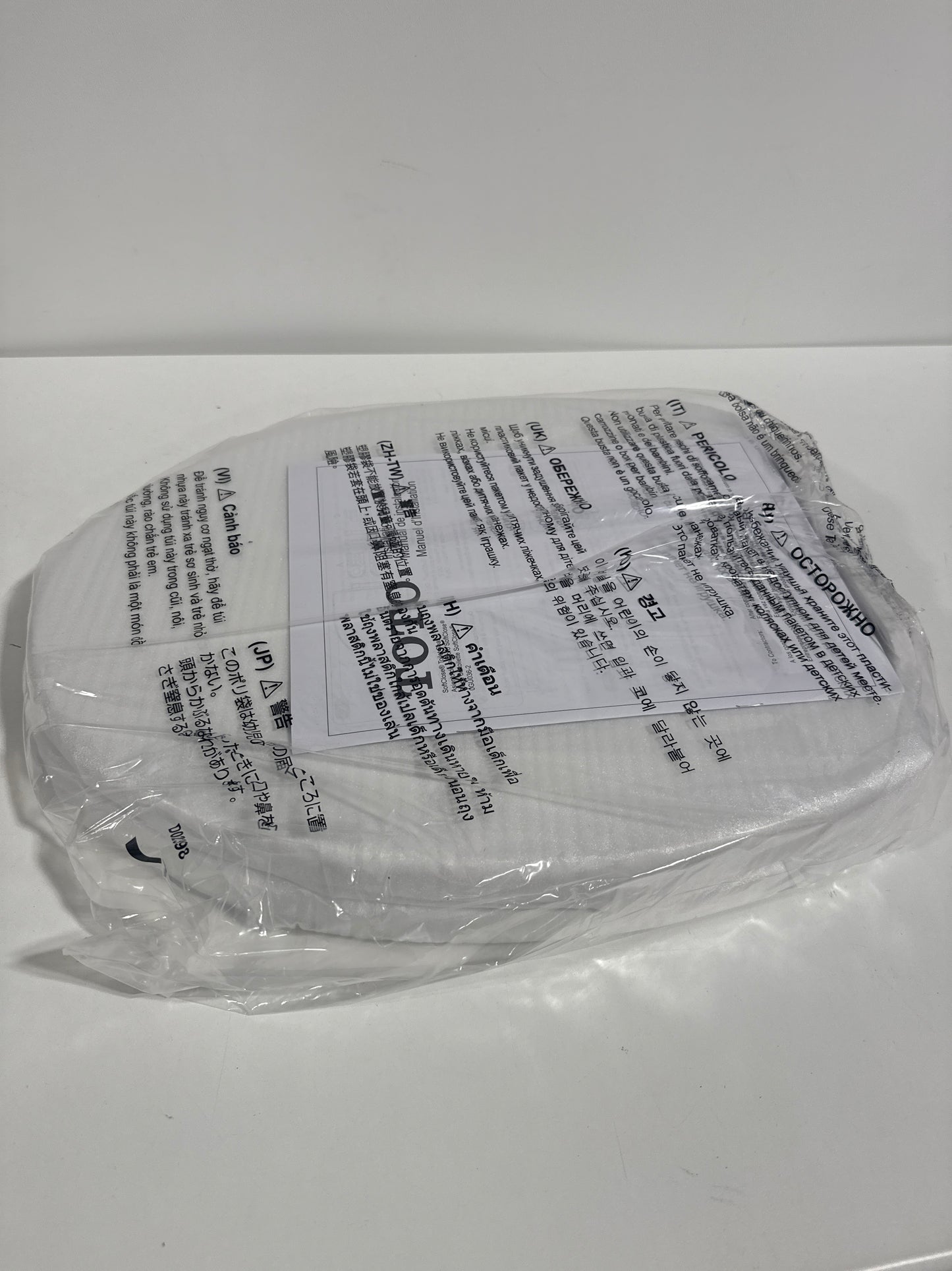 Elongated SoftClose Toilet Seat in Cotton White