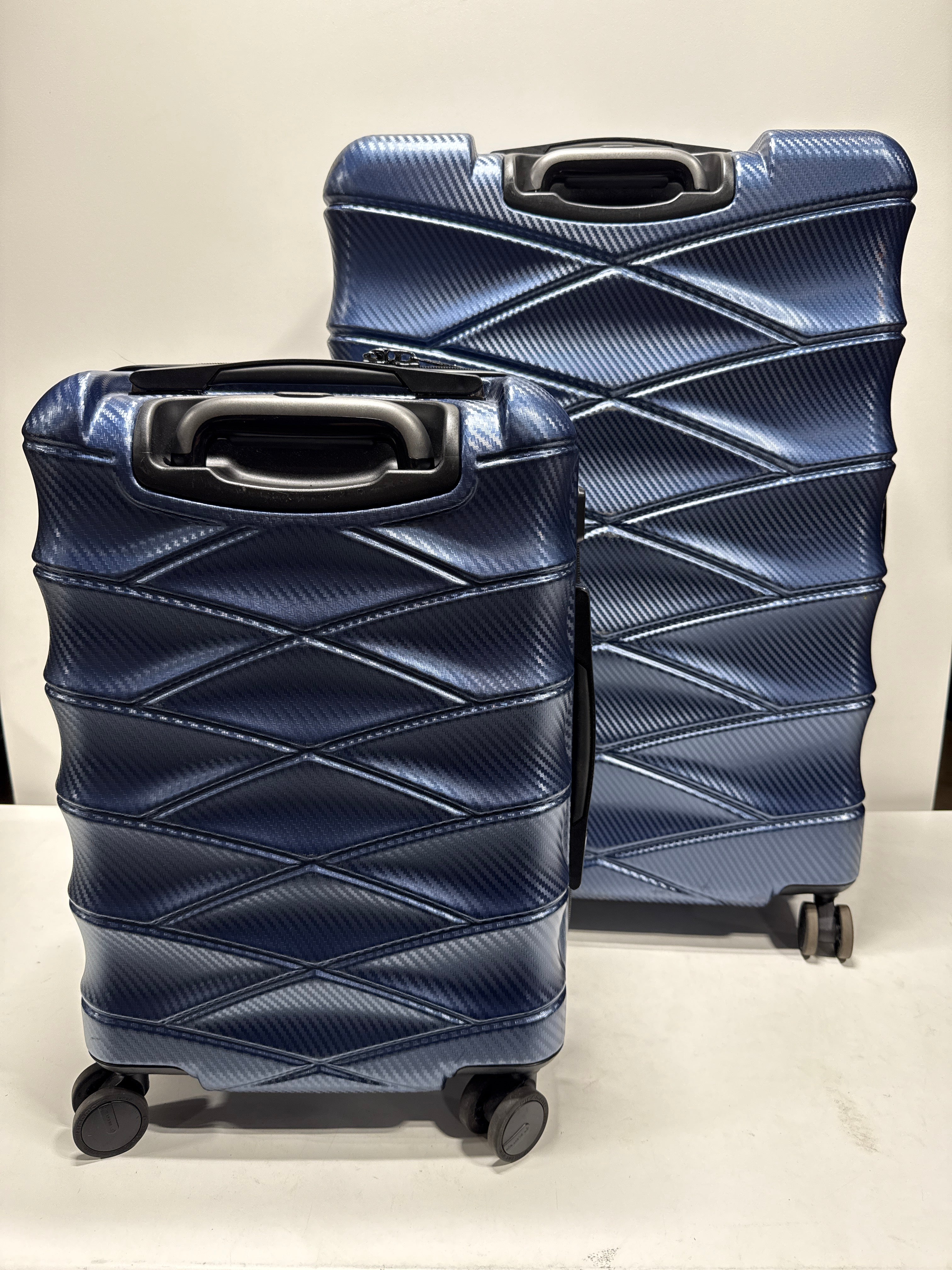 Used Traveler's Choice Granville II 2-piece Hardside Spinner