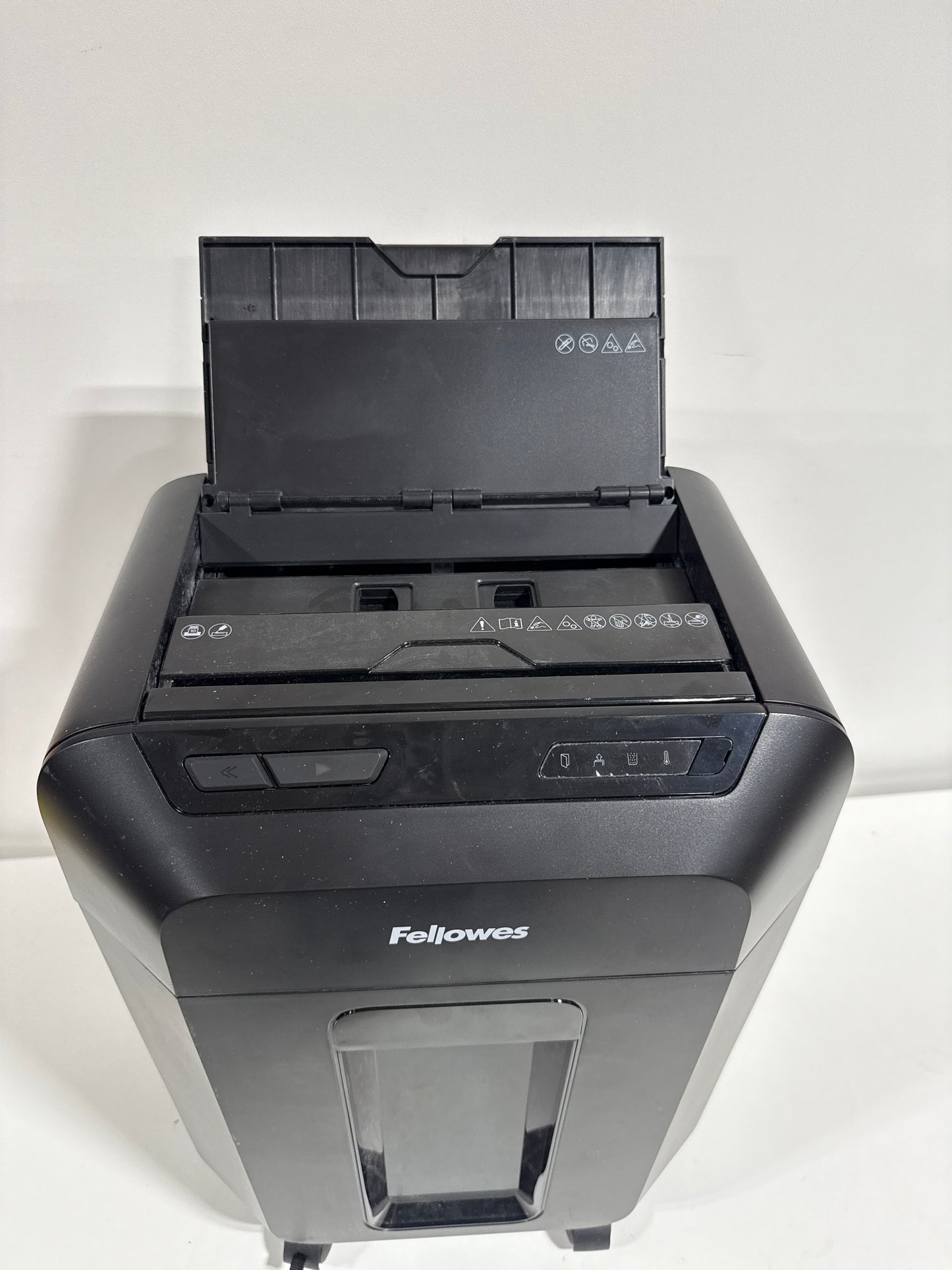 Used Fellowes AutoMax 100MA 100-Sheet Micro-Cut Autofeed 2-in-1 Paper Shredder