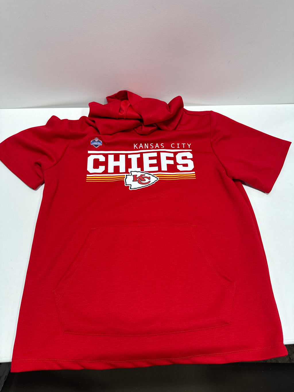 NFL Kansas City Chiefs Men's Short Sleeve Hooded Sweatshirt -