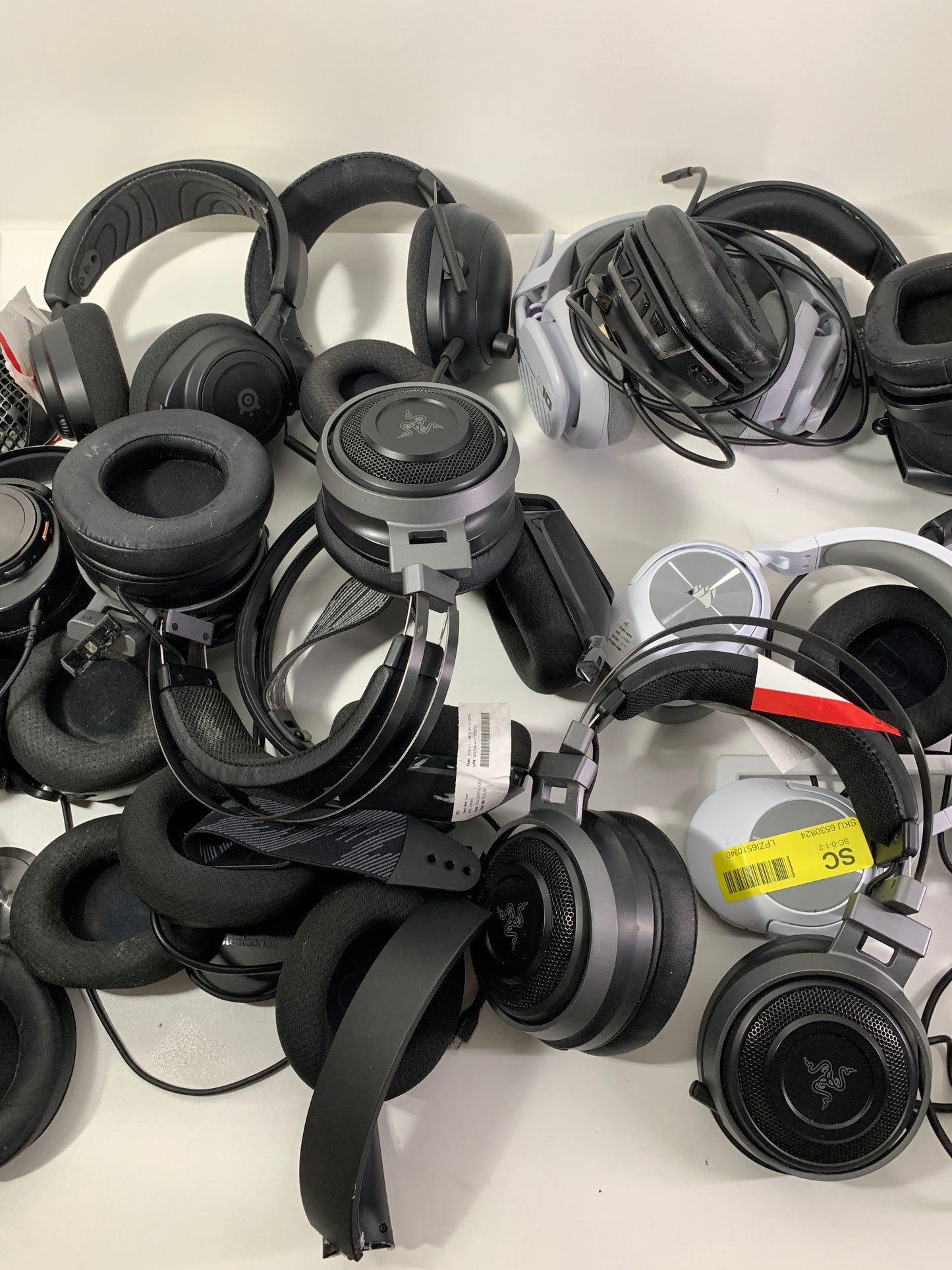 Lot of 16 For Parts Gaming Headsets and Mice, Alienware, Razer, SteelSeries and more