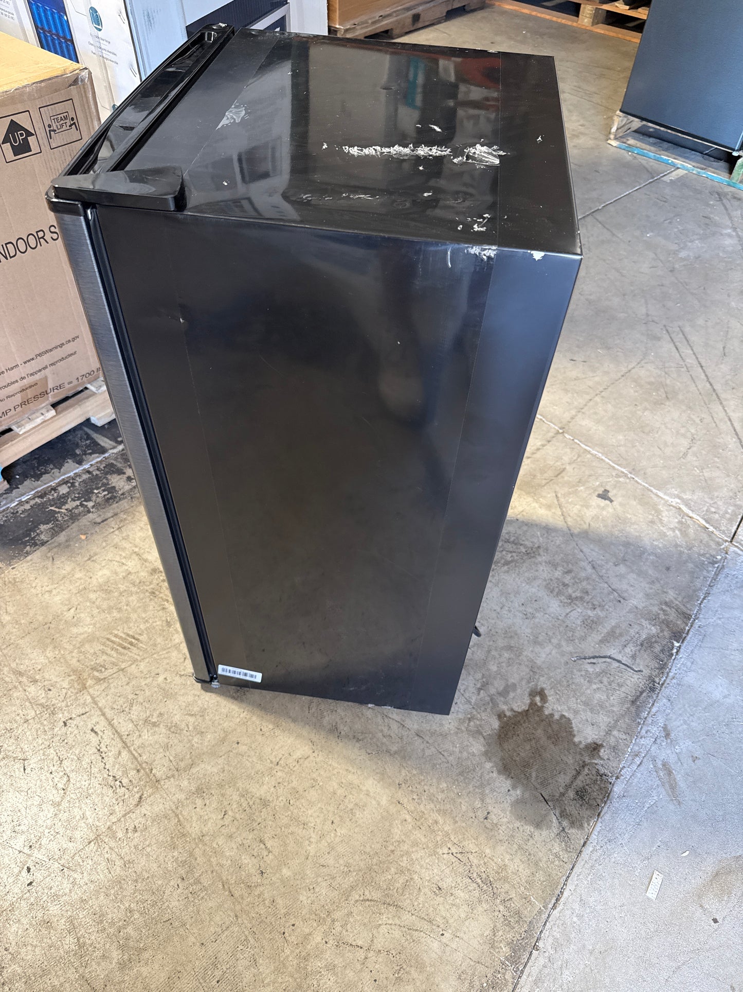 Used Midea 3.3 cu.ft Single Door Compact Mini Refrigerator