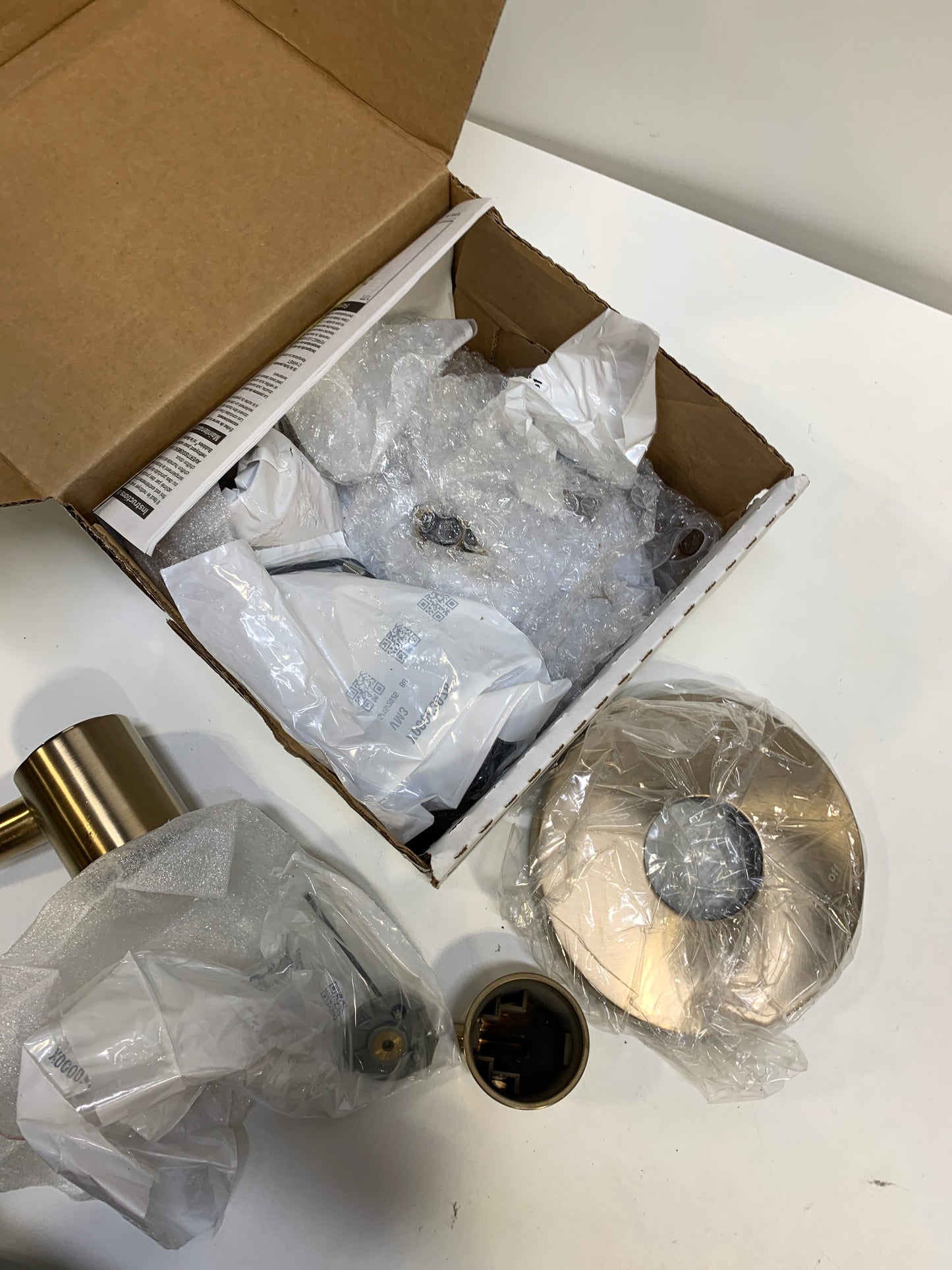 Scratch Delta Trinsic Tempassure 17T Series Dual Function Thermostatic Shower Only