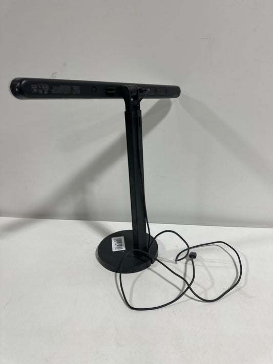 Logitech - Litra Beam Premium LED Streaming Light with TrueSoft Technology and Brightness/Color Temperature Settings - Black