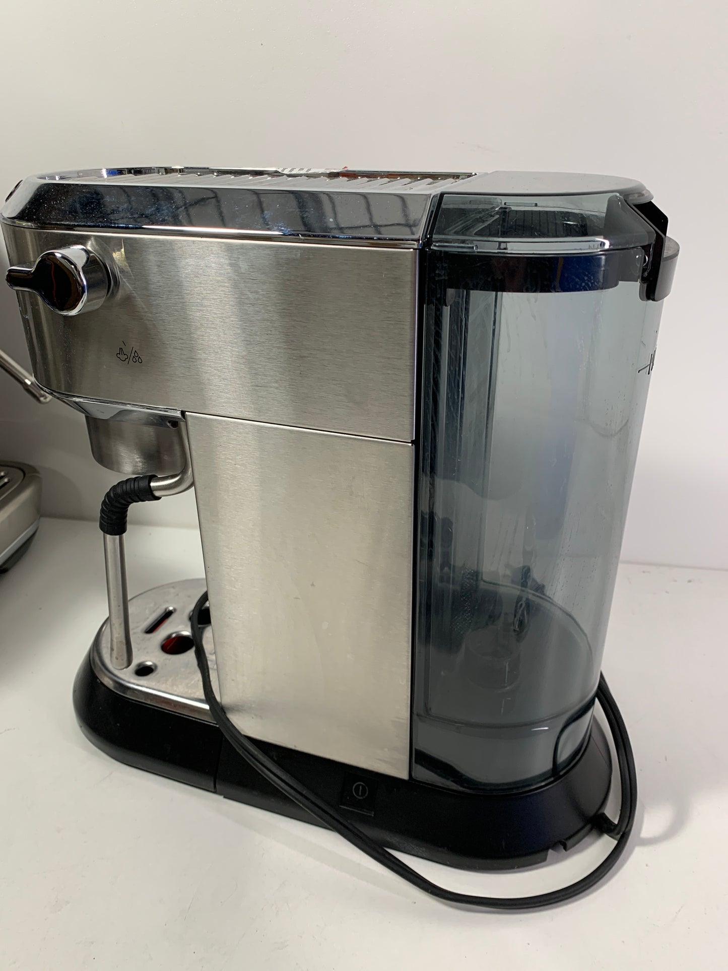 Used De'Longhi Dedica Arte EC885.M - Coffee Machine with Milk Frother - 15 Bar - Metal