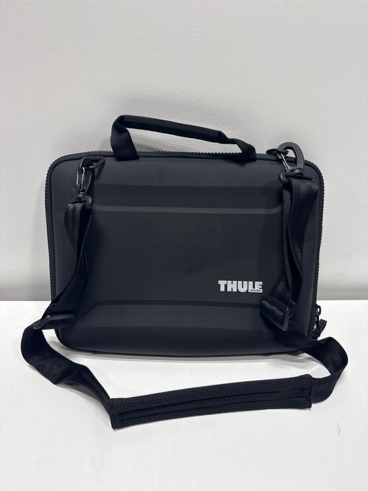 Thule - Gauntlet 4 Attaché Briefcase for 14” MacBook Pro, 13” MacBook Pro, 13” MacBook Air, & 12.3" PCs, Laptops & Chromebooks - Black