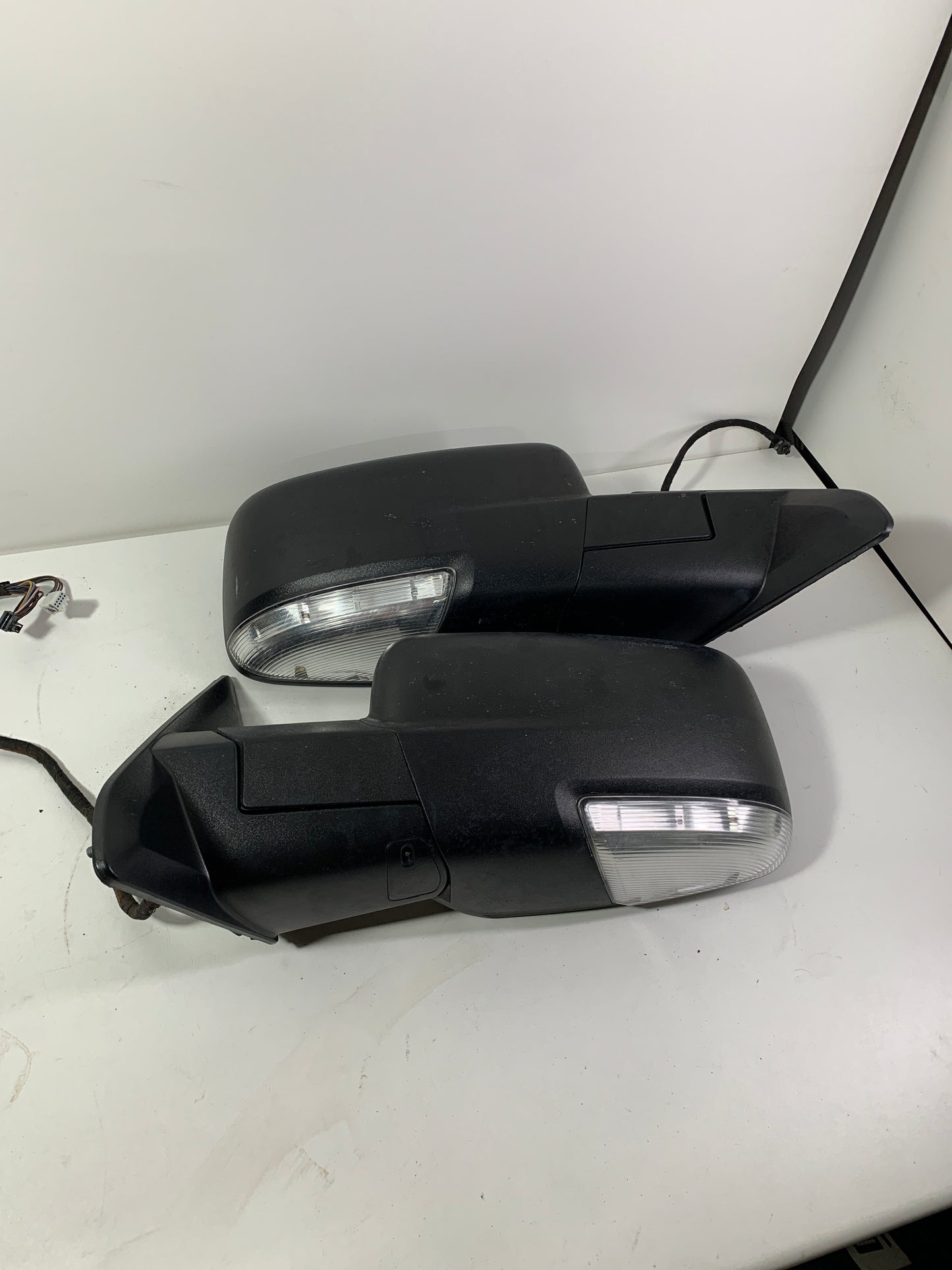 OEM Ram 1500 09-18 Heated Powered Power fold Mirrors