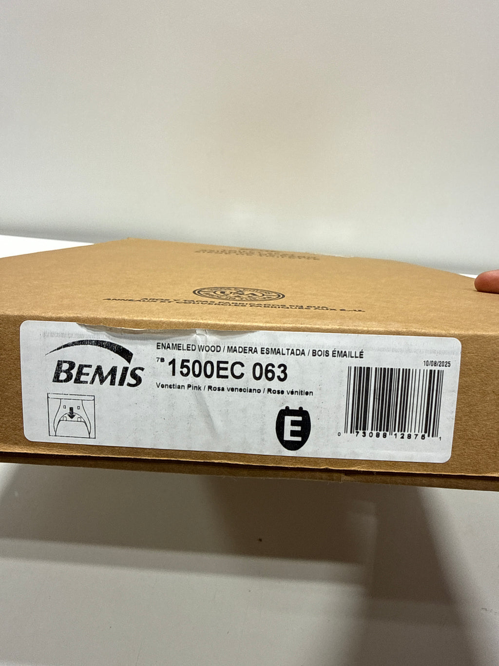 Bemis 1500EC Durable Wood Toilet Seat with Easy Clean Hinges, Made in USA, Elongated, Venetian Pink
