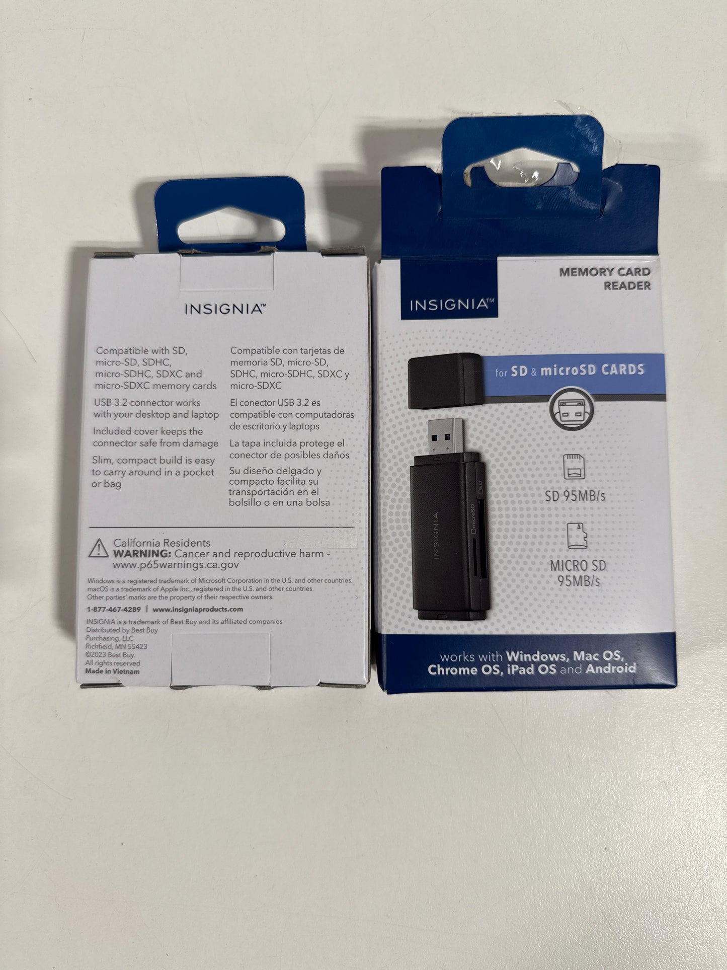 2 Insignia - USB 3.0 SD and MicroSD Memory Card Readers- Black