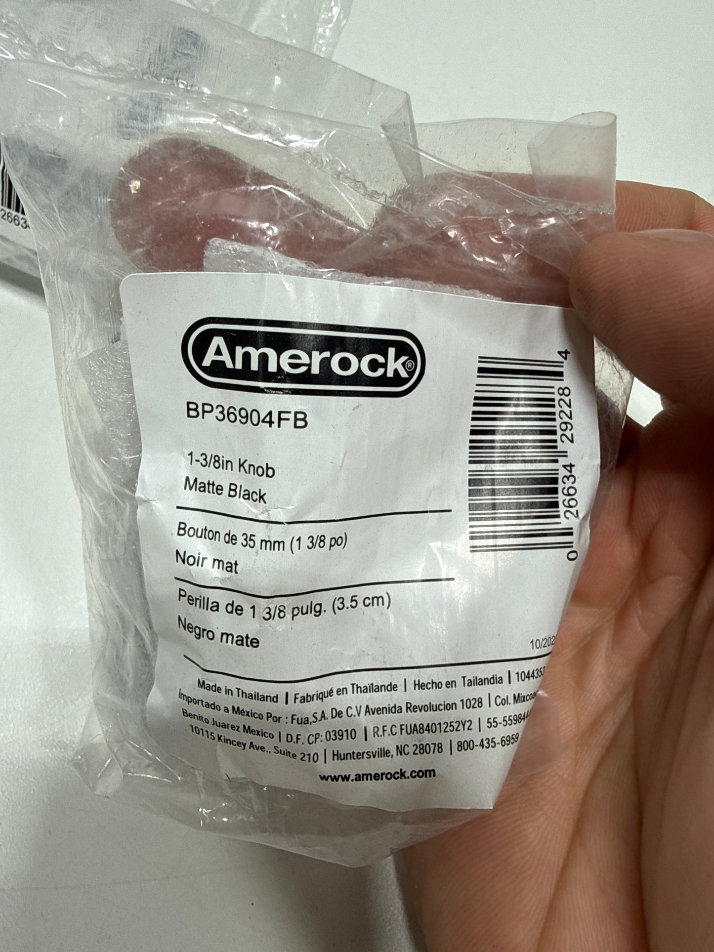 8 x Versa 1-3/8 in. (35mm) Modern Matte Black Round Cabinet Knob