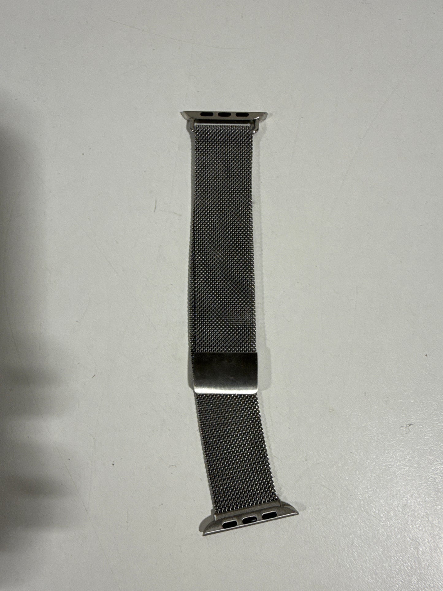 Insignia™ - Stainless Steel Mesh Band for Apple Watch 44mm, 45mm, 46mm Series 10, 49mm, SE, Ultra and Ultra 2 49mm - Silver