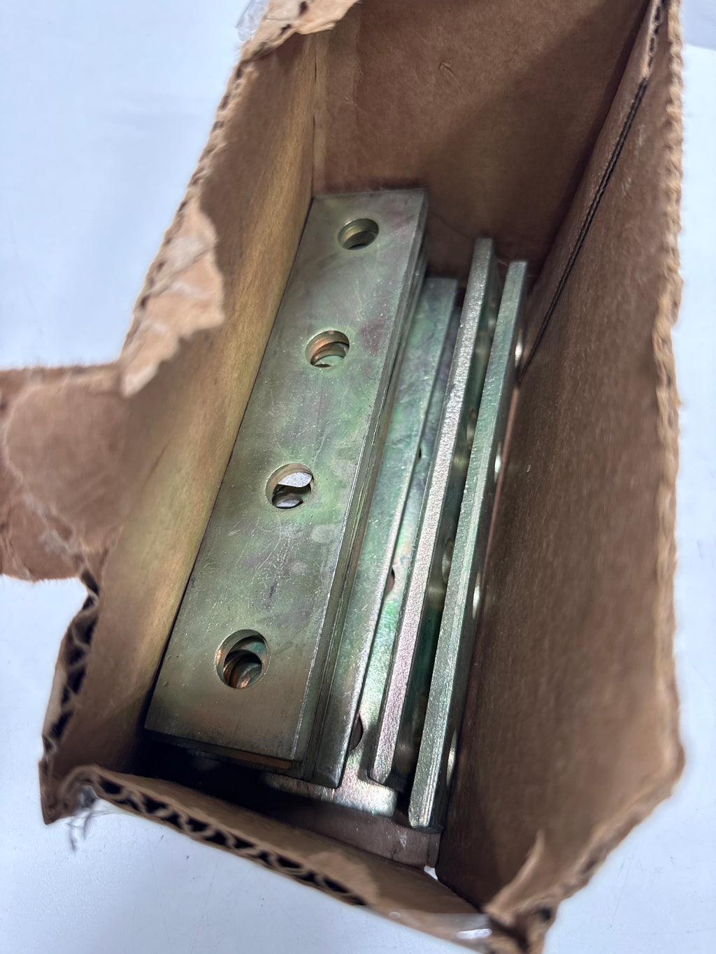 10 x Superstrut 4-Hole Flat Straight Strut Bracket - Gold Galvanized