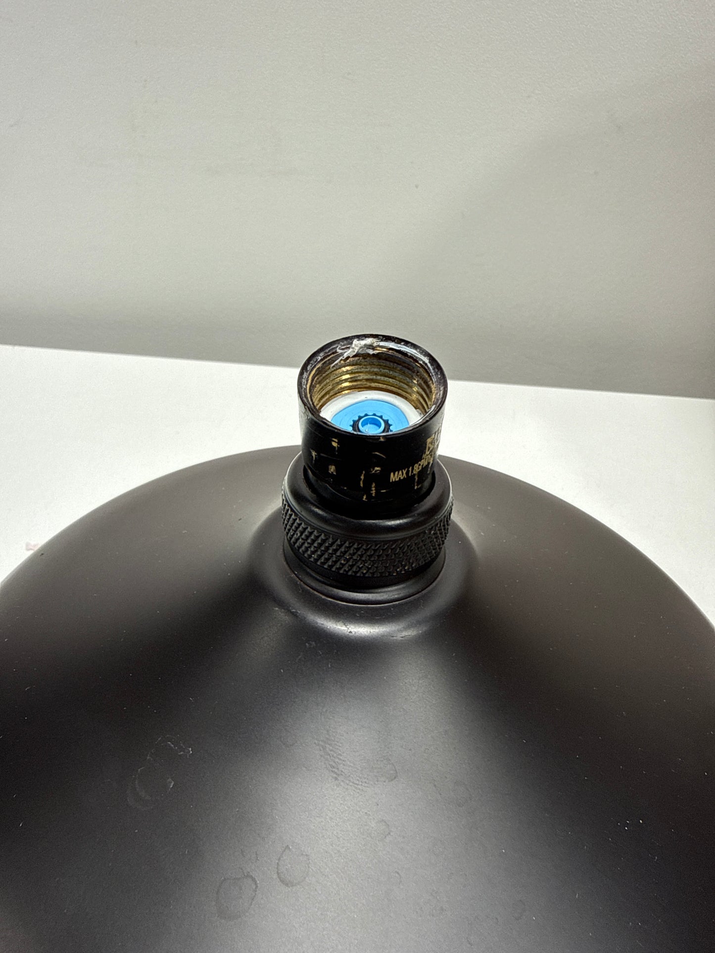 Scratch Kingston Brass K124A5 Victorian 8 Raindrop Shower Head Oil Rubbed Bronze