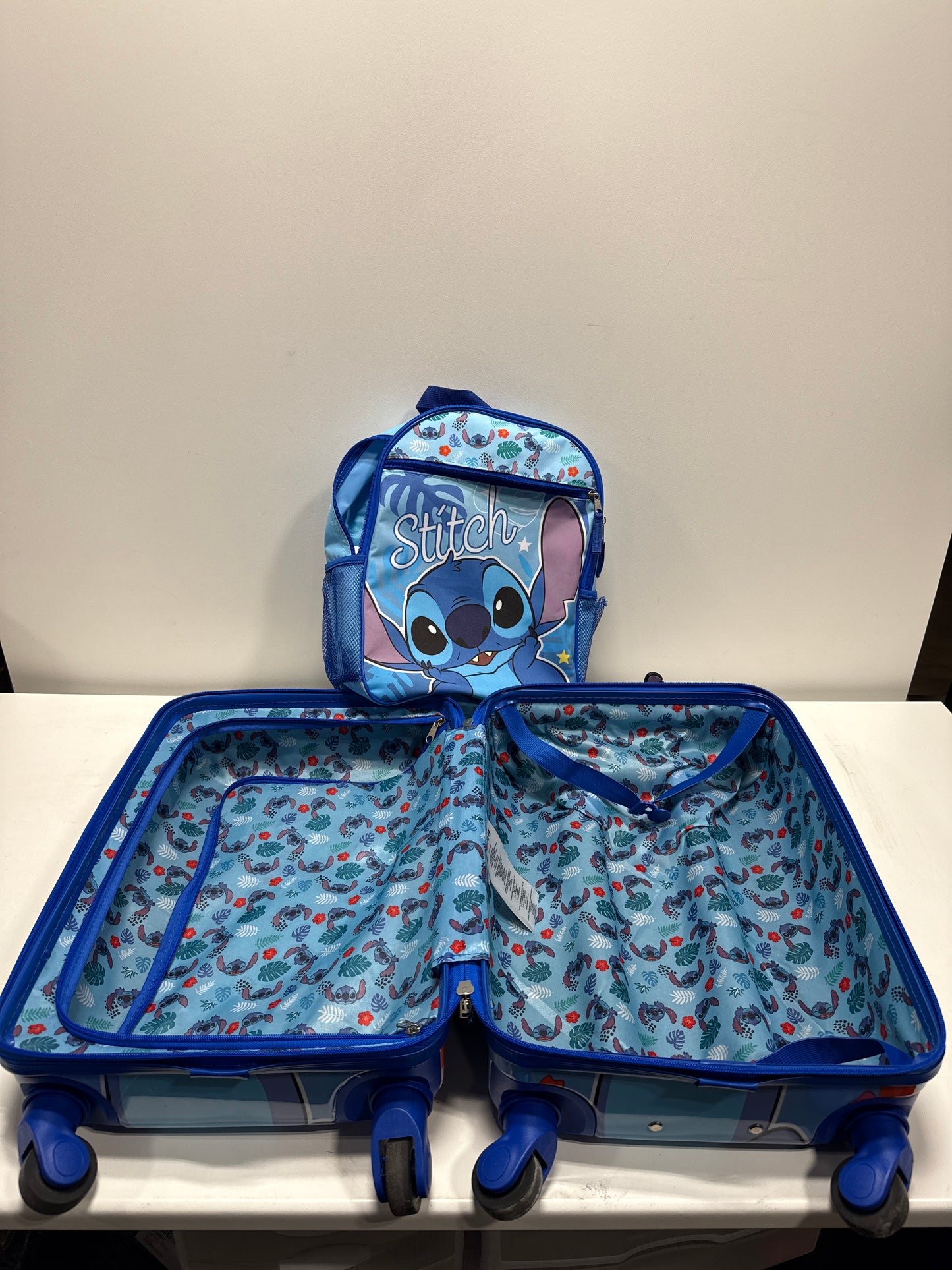 Used See Desc Stich Kid’s Licensed 2 Piece Luggage Set - *Luggage & Travel
