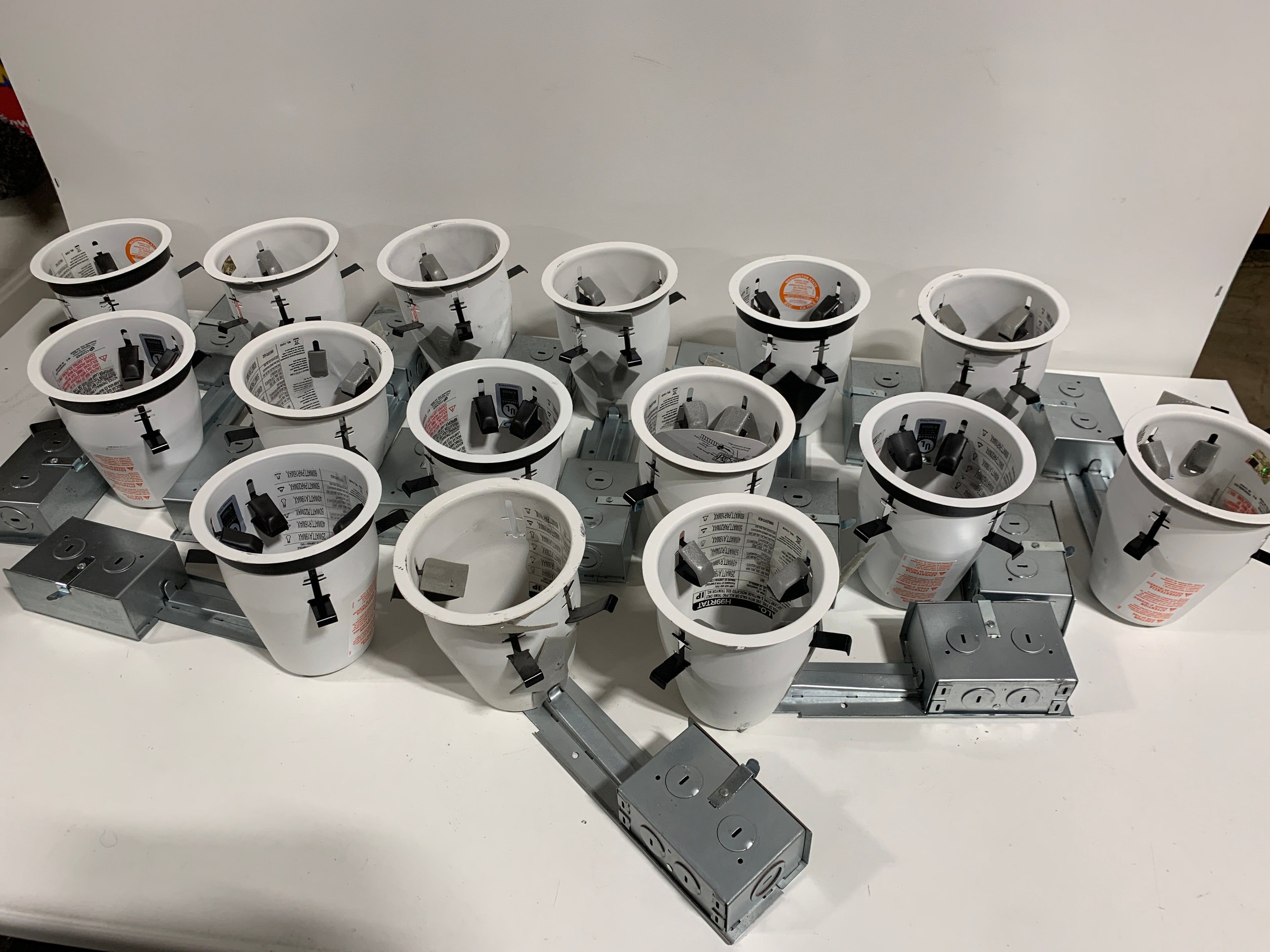 See Desc 15 H99 4 in. Steel Recessed Lighting Housing for Remodel Ceiling No Insulation Contact Air-Tite - *Lighting &