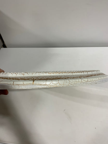 Ekena Millwork CM20LNPCC Lauren Ceiling Medallion, Pot of Cream Crackle